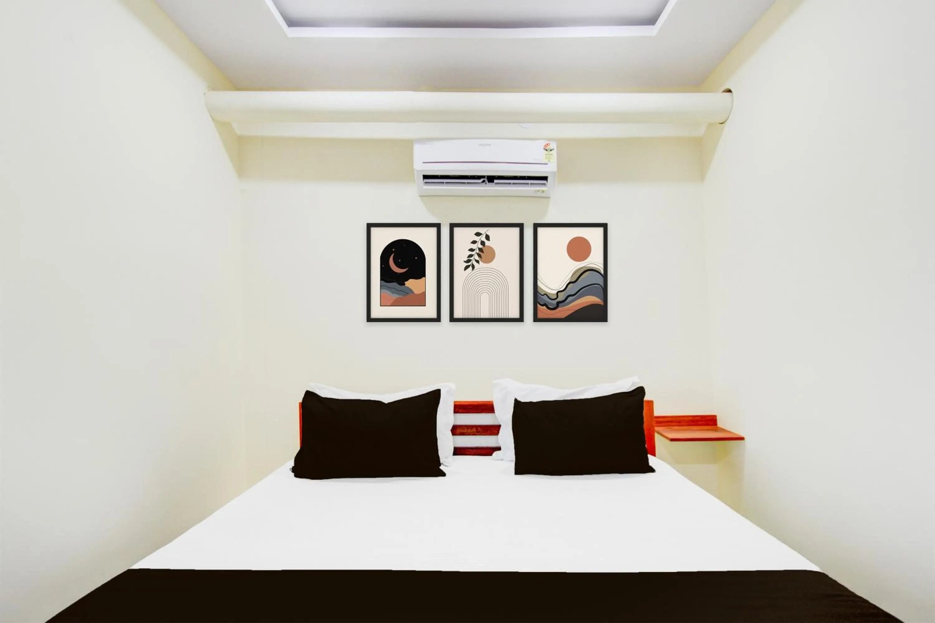 Bedroom, Bed in Hotel O SRINIVASA RESIDENCY
