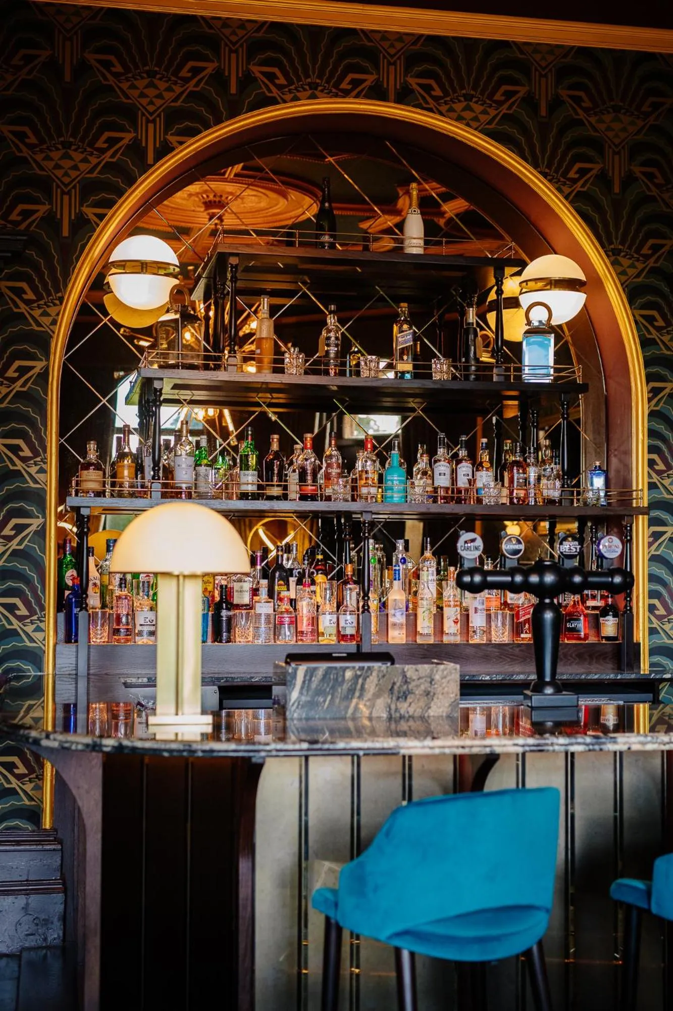 Lounge or bar in Cornhill Castle