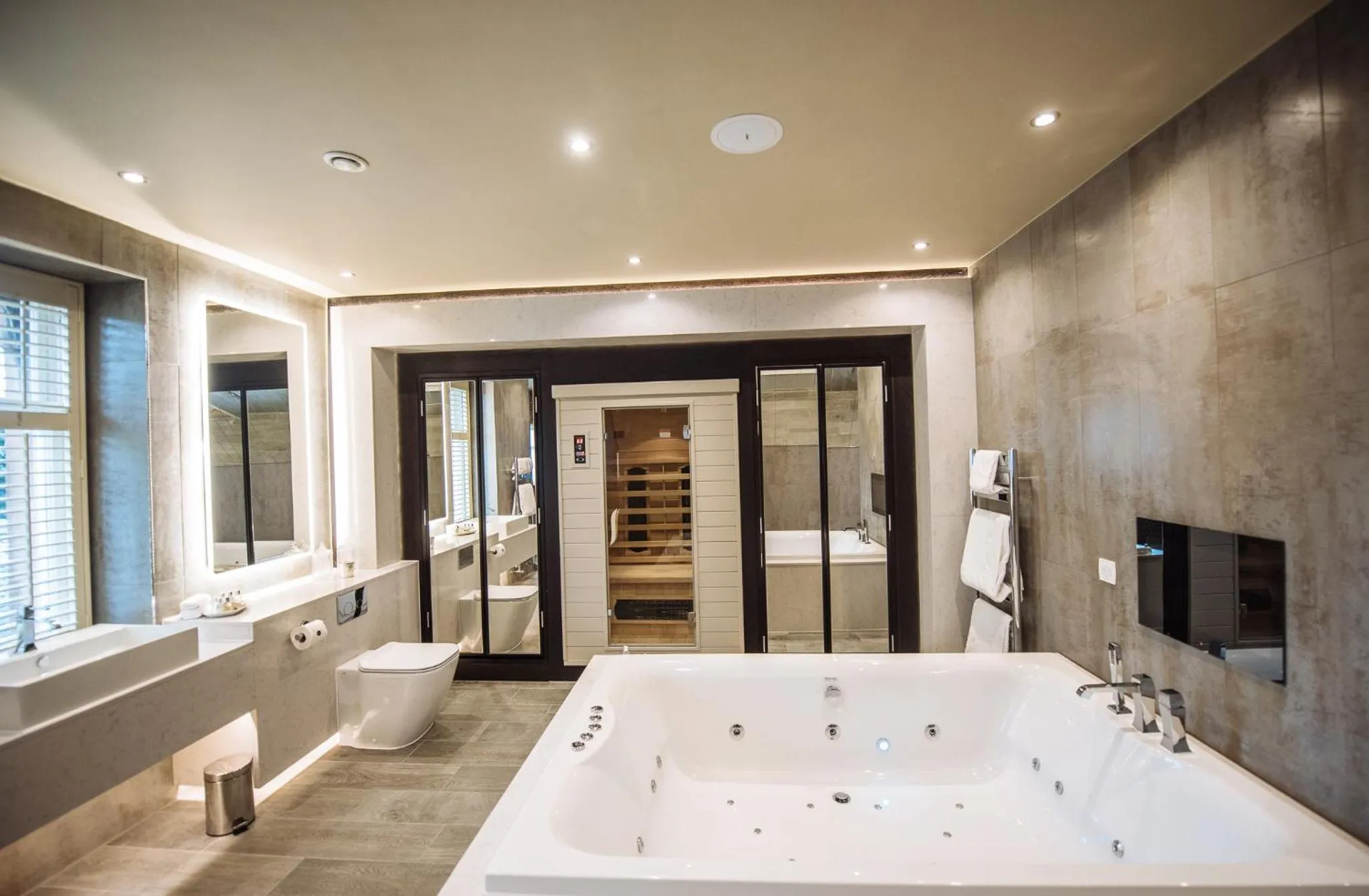 Bathroom in Cornhill Castle