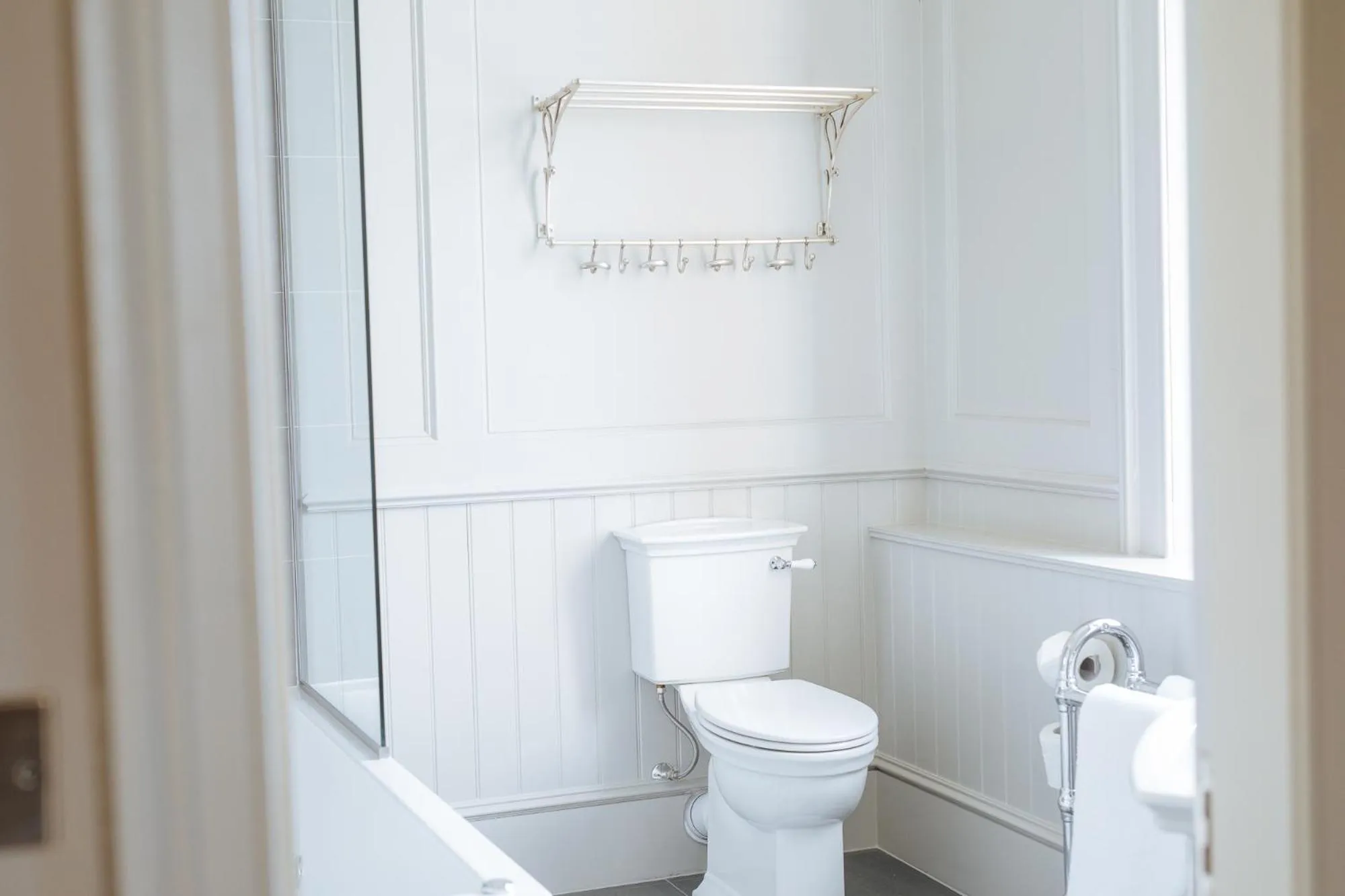 Bathroom in Cornhill Castle