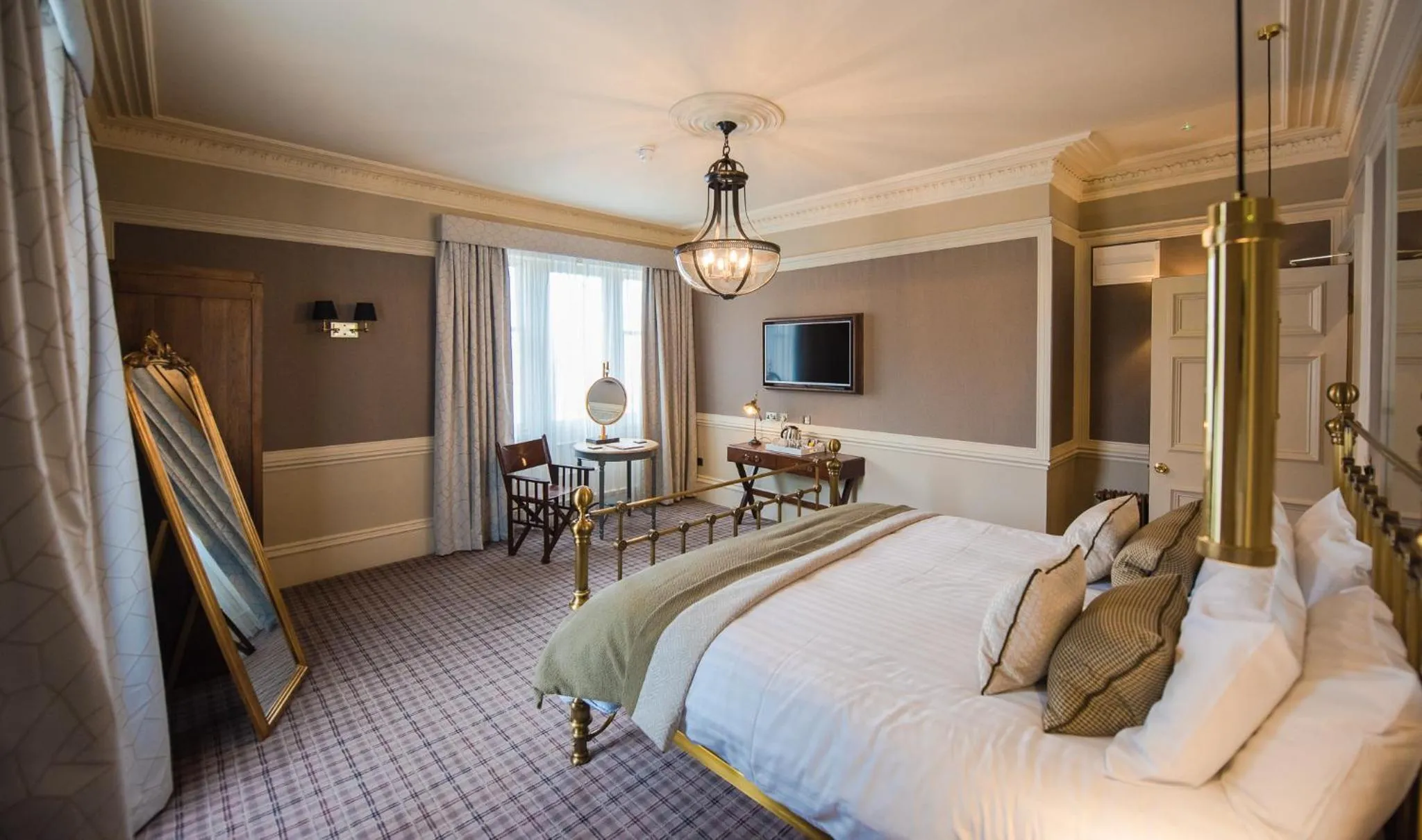 Bedroom, Bed in Cornhill Castle