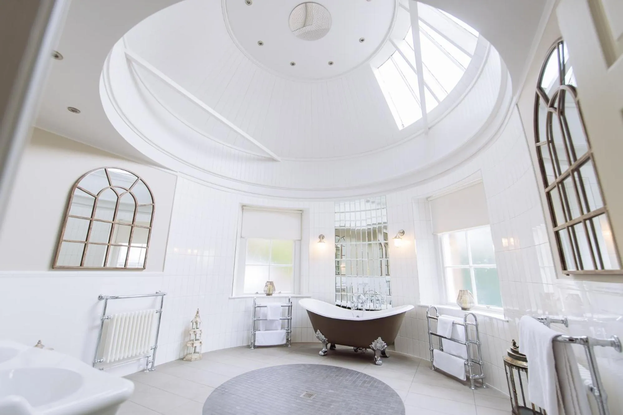 Bathroom in Cornhill Castle