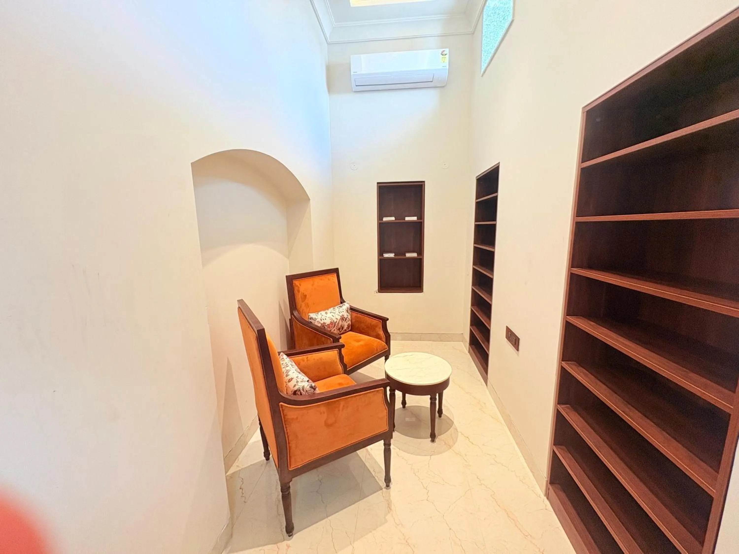 Activities in Saltstayz Autograph - Connaught Place