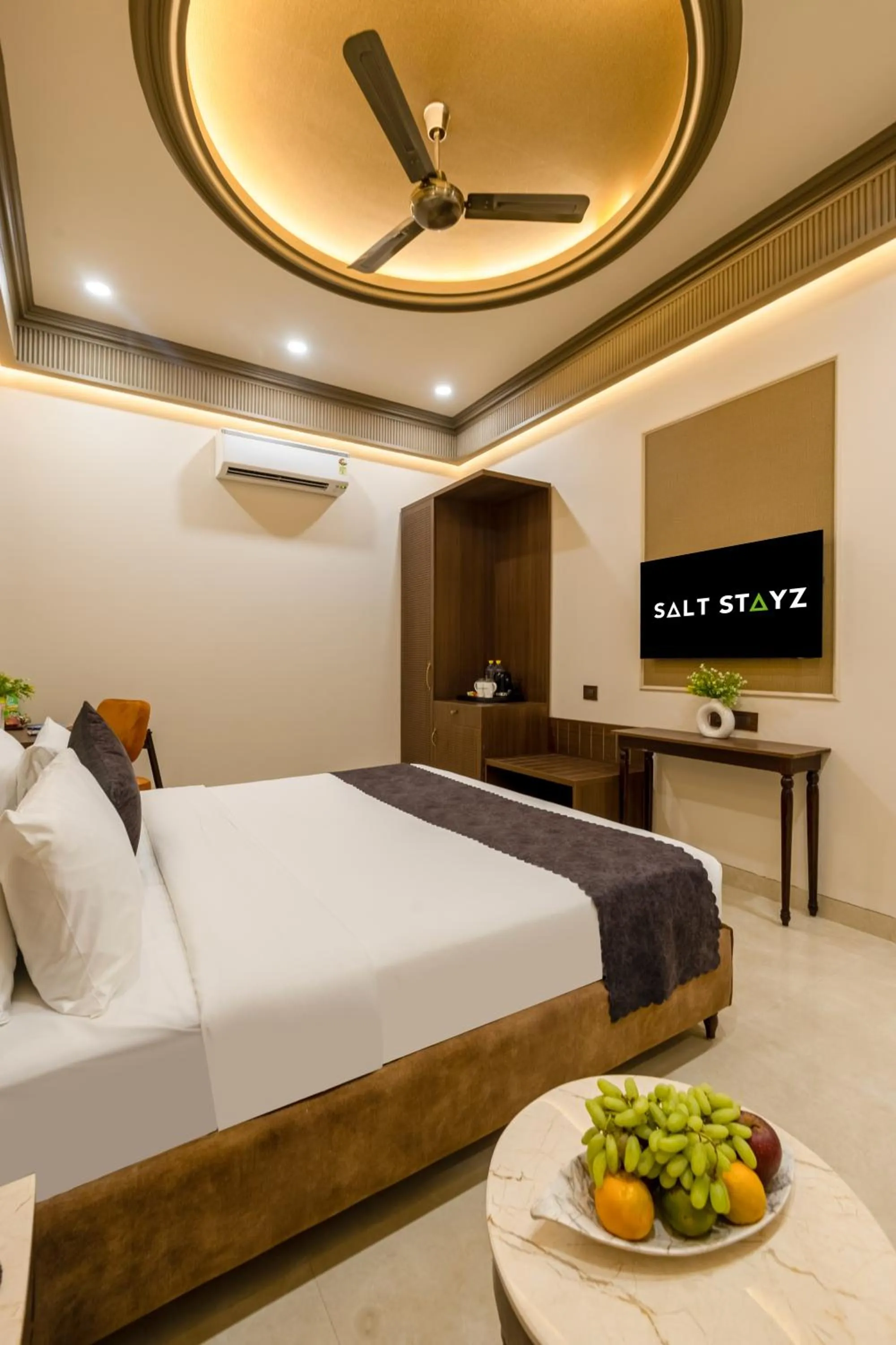 Bed in Saltstayz Autograph - Connaught Place