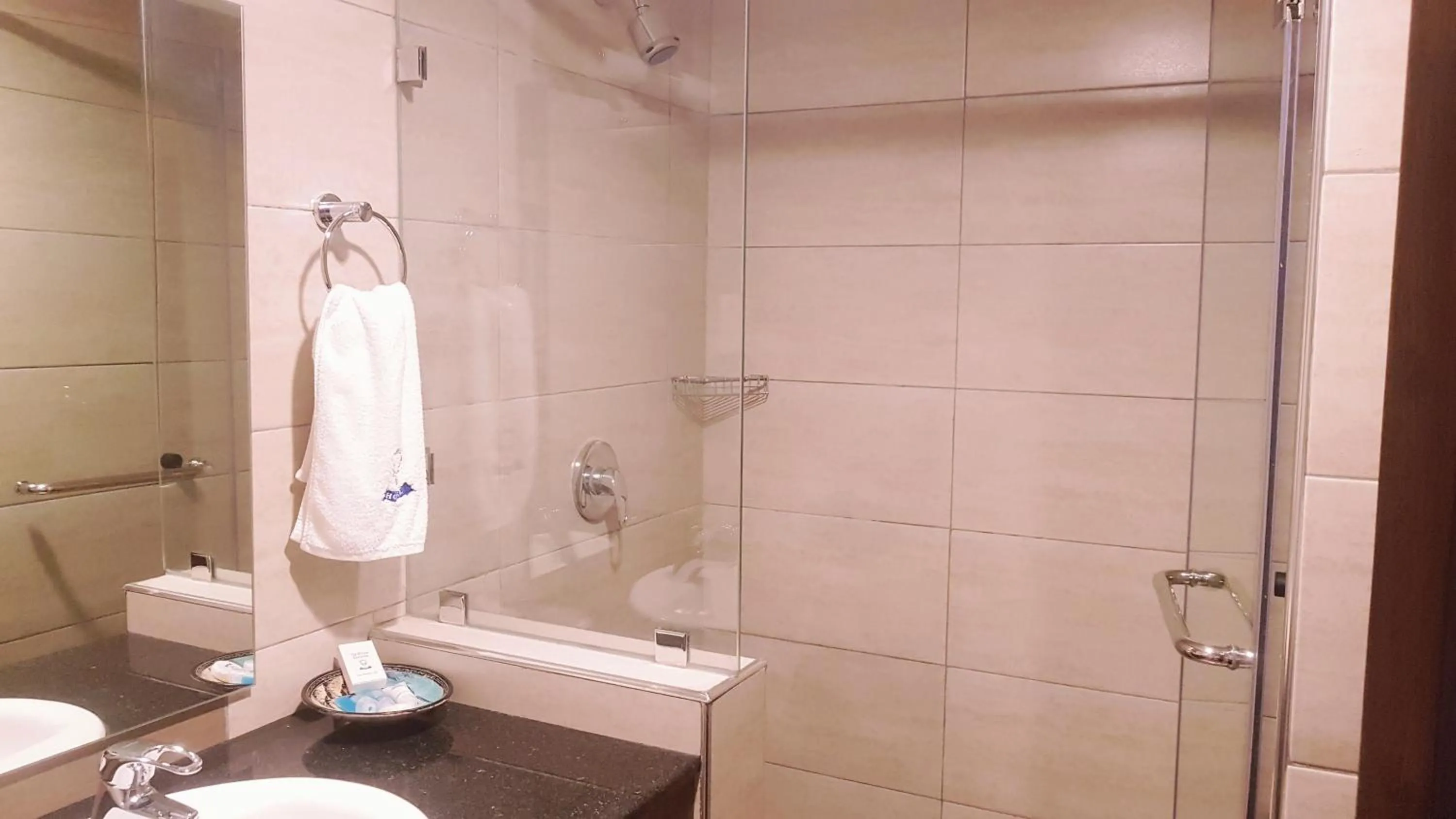 Shower in Merica Hotel