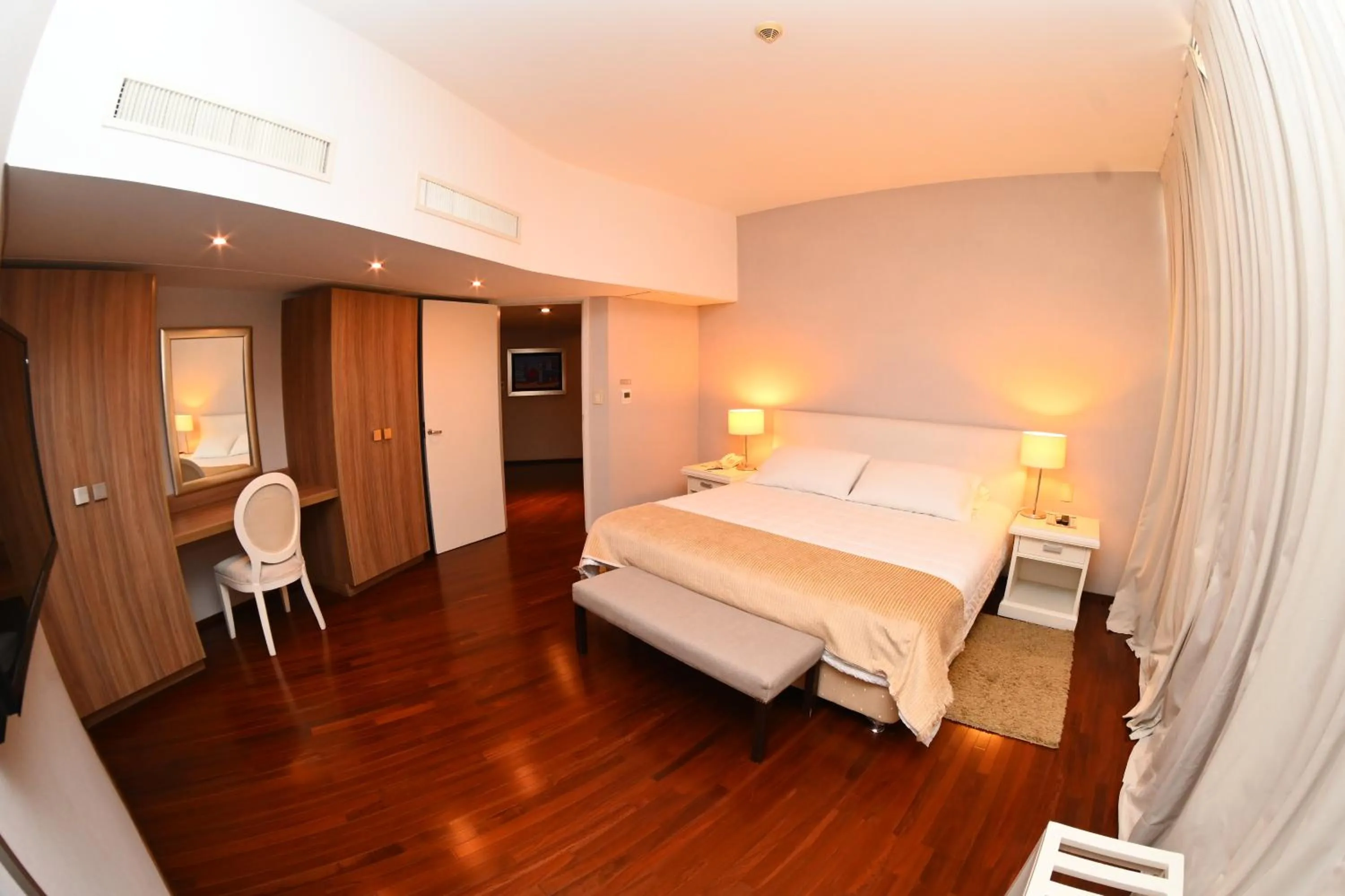 Bedroom, Bed in Hotel Guarani Asuncion