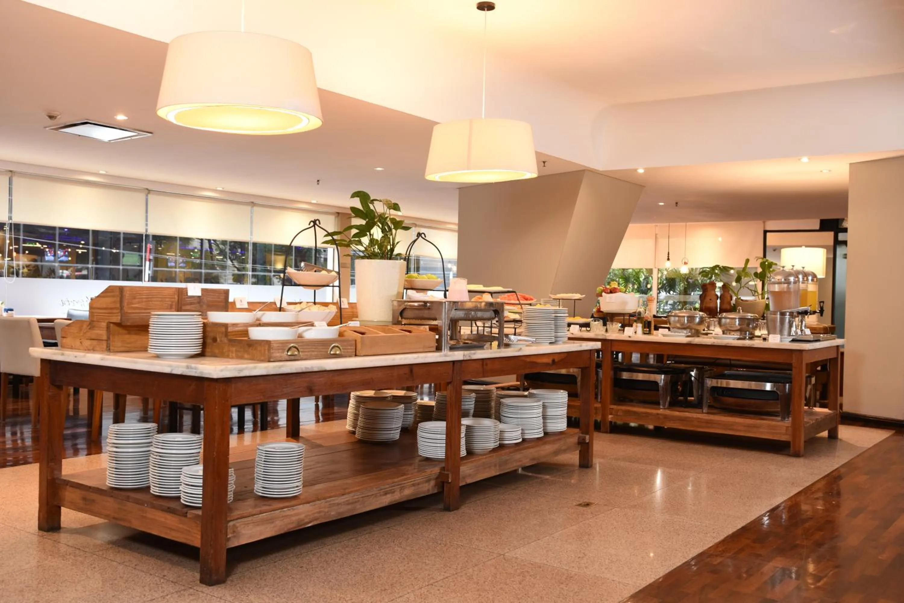 Restaurant/places to eat in Hotel Guarani Asuncion