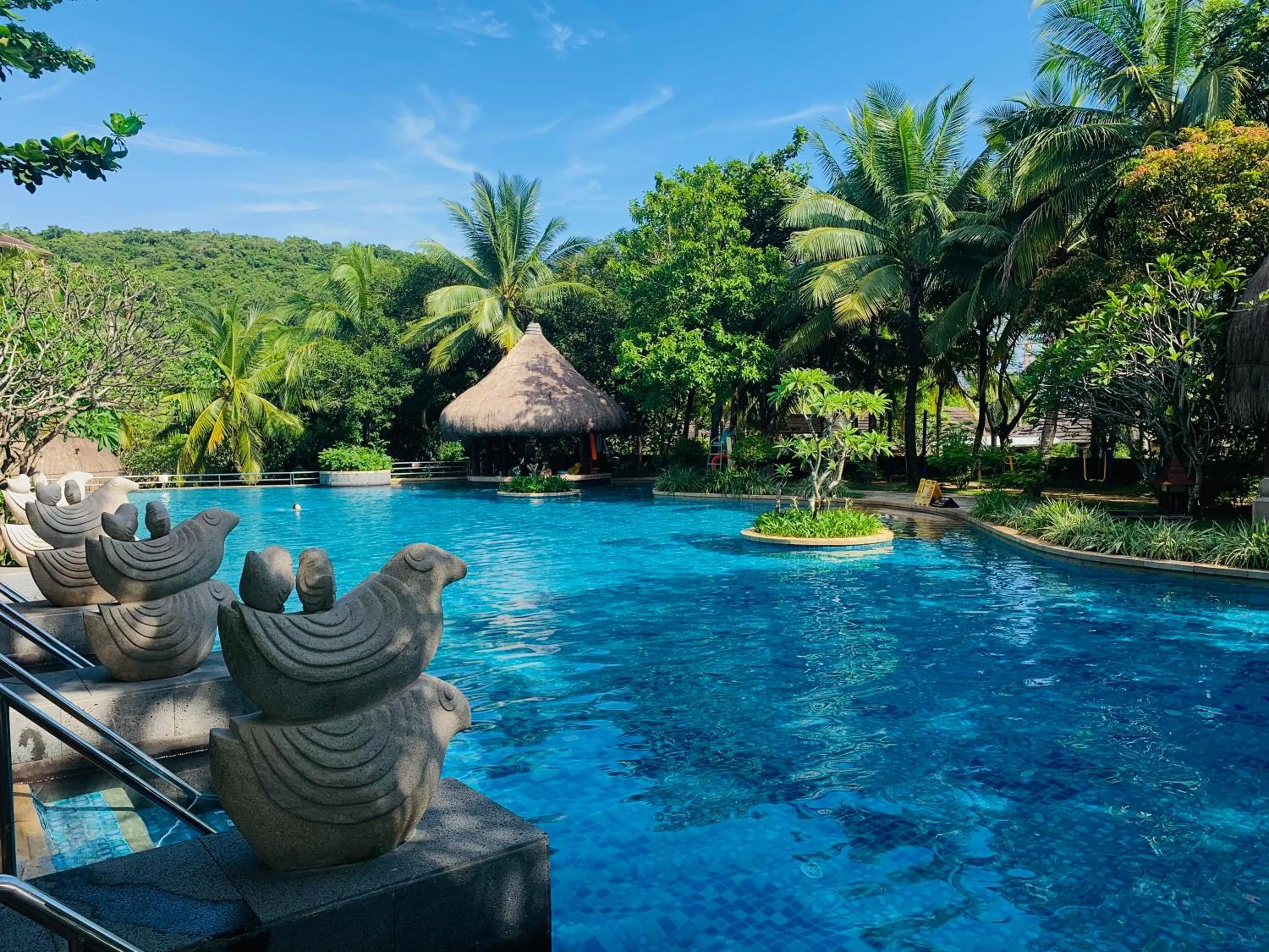 Swimming pool in Stony Brook Villa Jianguo Resort Sanya