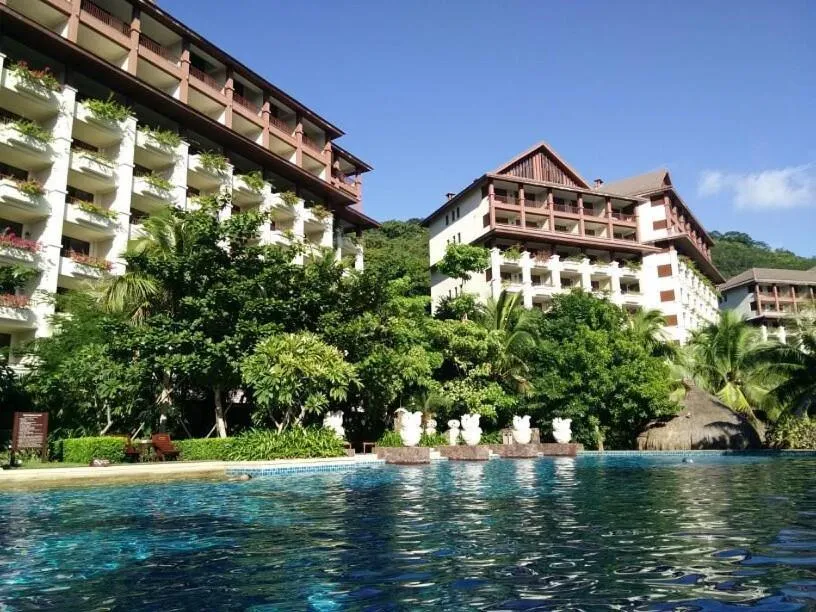 Swimming pool in Stony Brook Villa Jianguo Resort Sanya