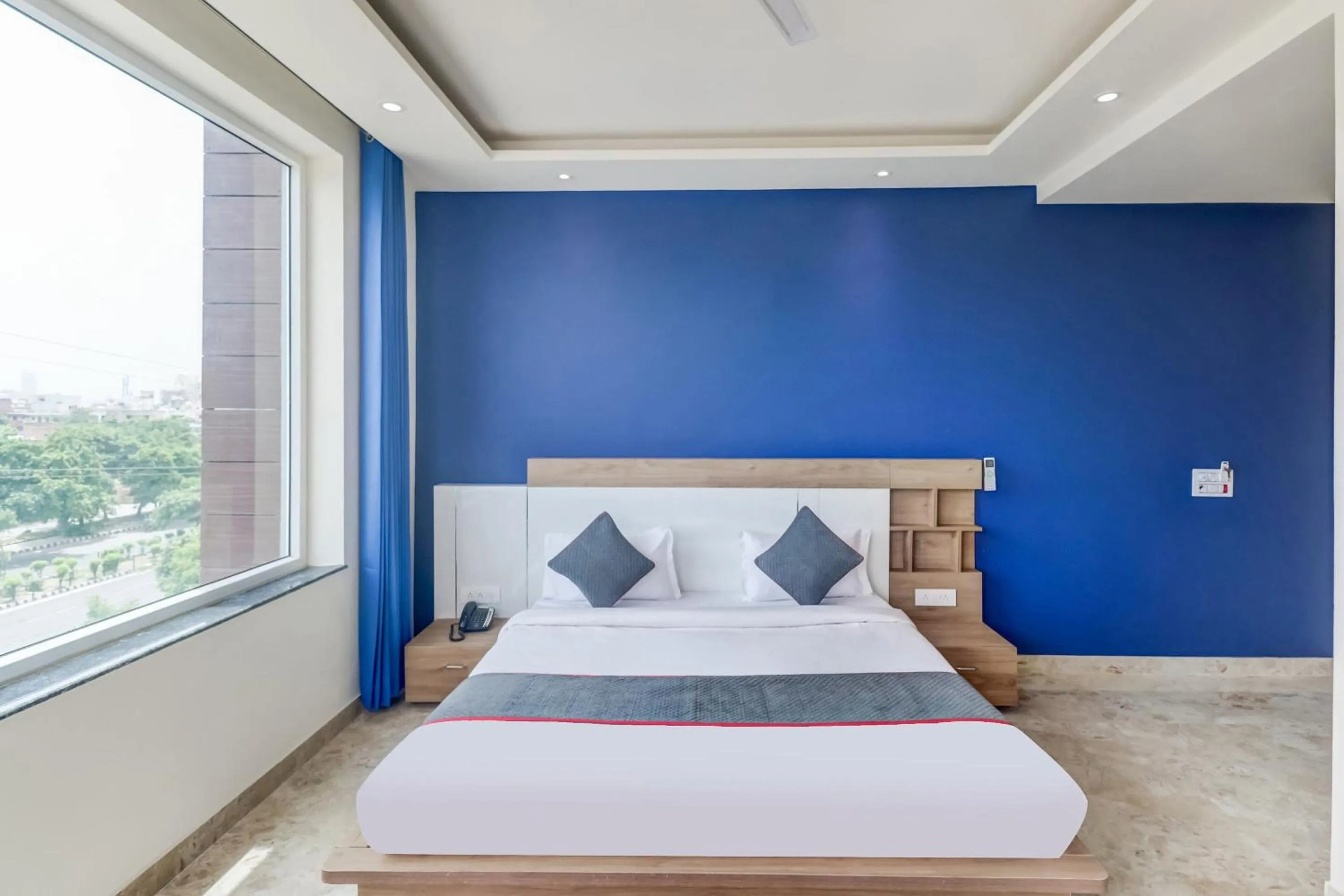 Bedroom, Bed in Hotel O Metro suites