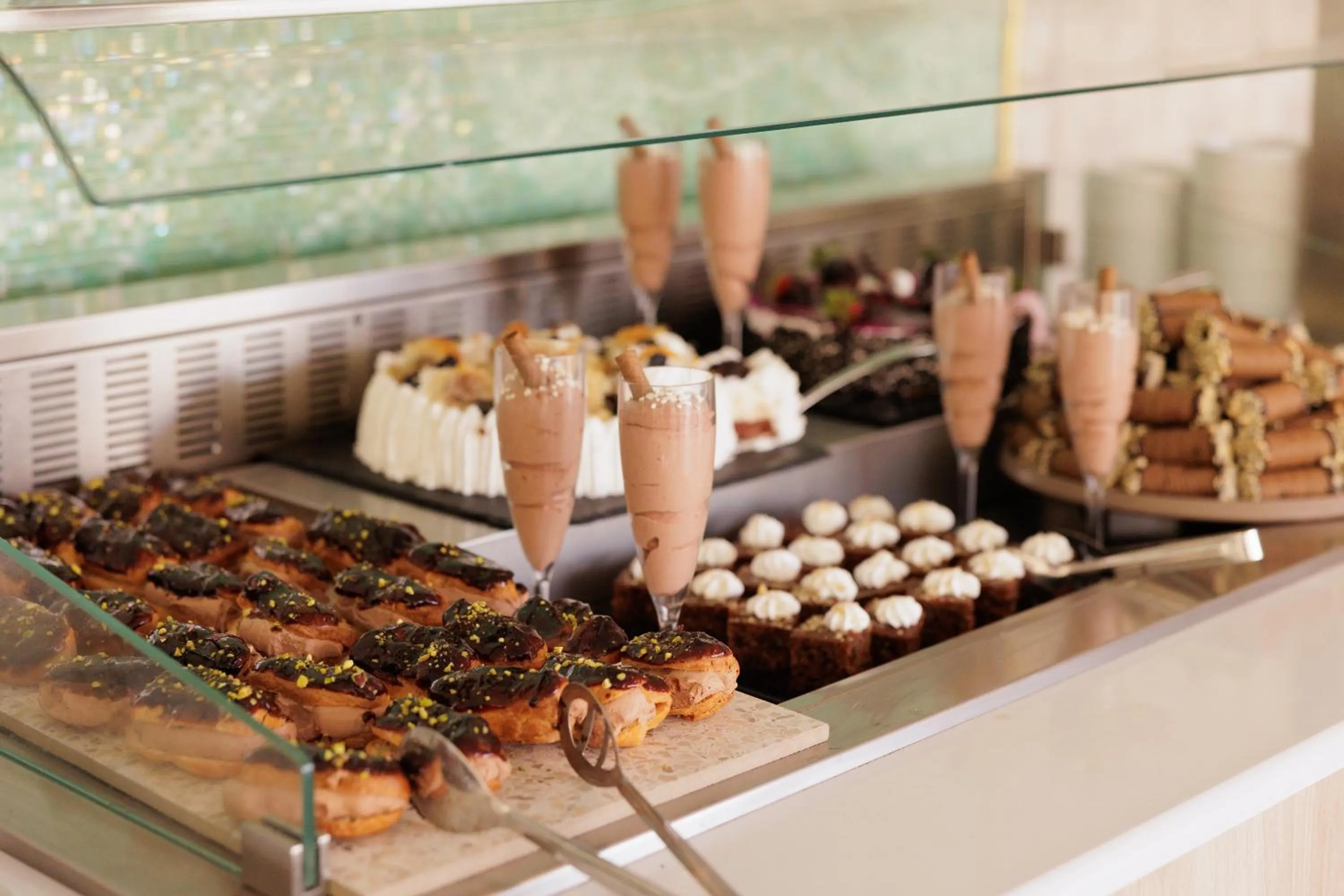 Restaurant/places to eat in Mythos Panorama - Adults Only