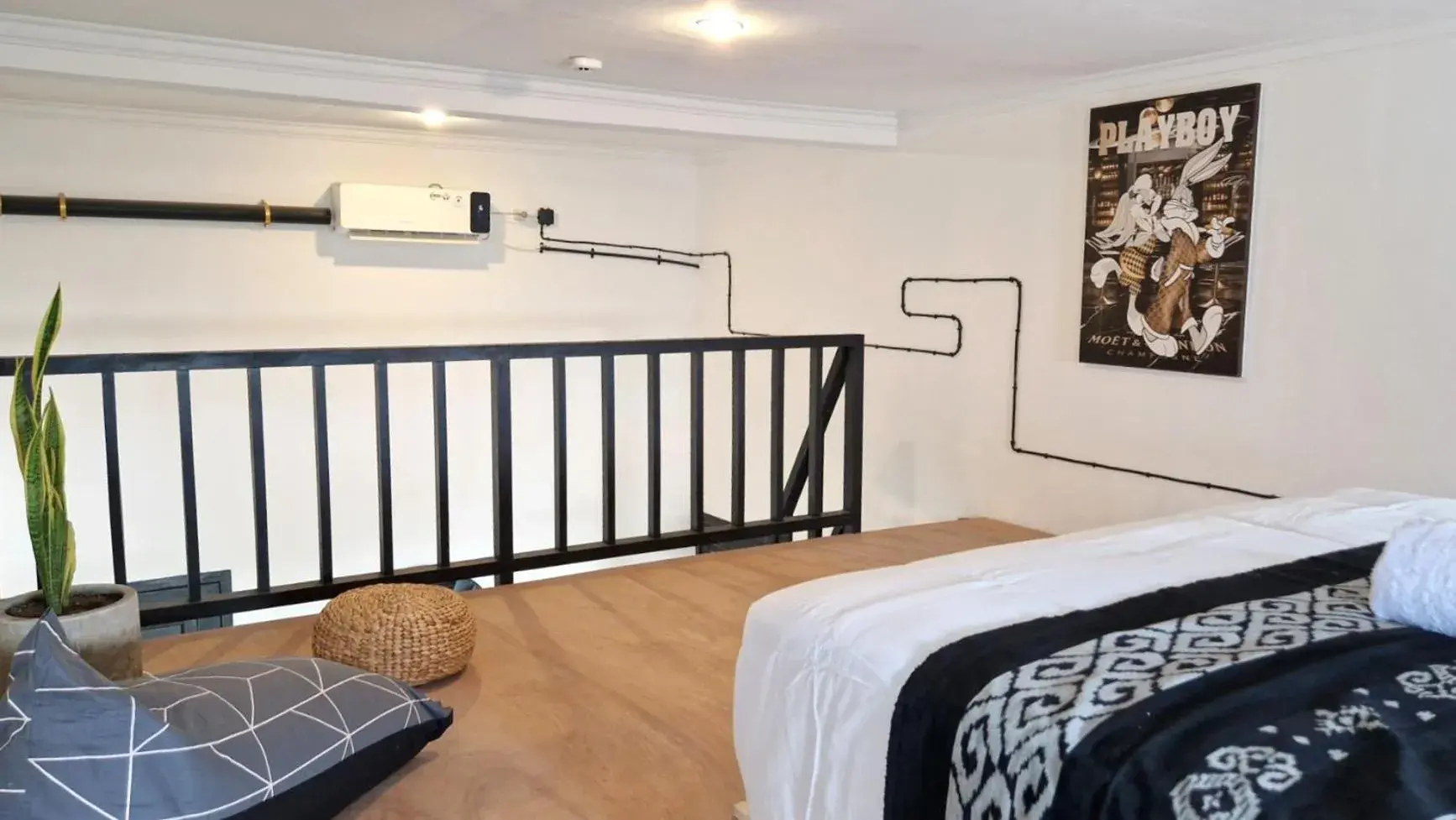 Superior Apartment with Balcony in Nice Place To Stay - Rooftop Apartments Superior Apartment with Balcony in Nice Place To Stay - Rooftop Apartments