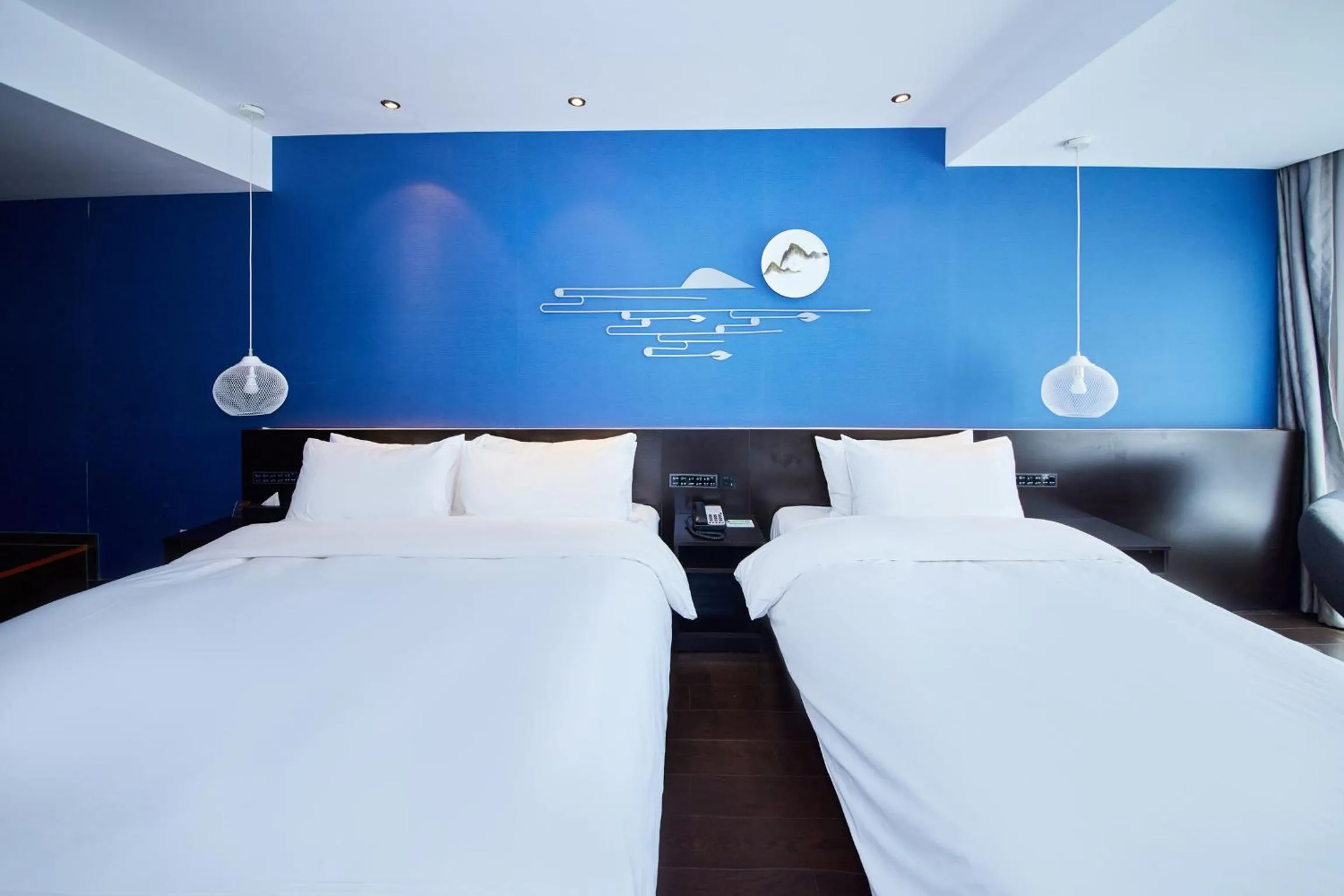 Bedroom, Bed in Orange Hotel Shanghai Hongkou Football Stadium Branch