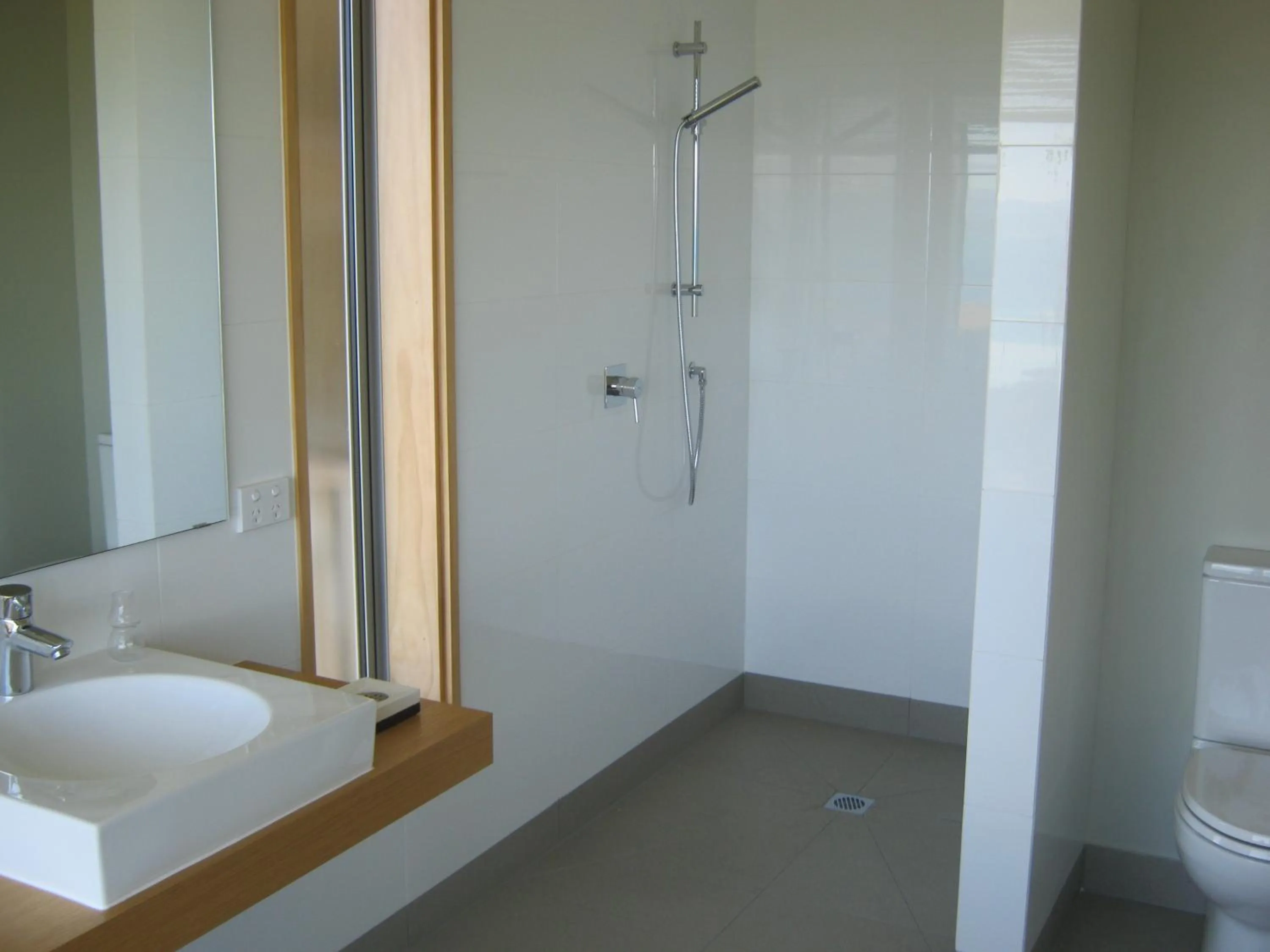 Shower in Big Sky Nelson Luxury Eco B&B