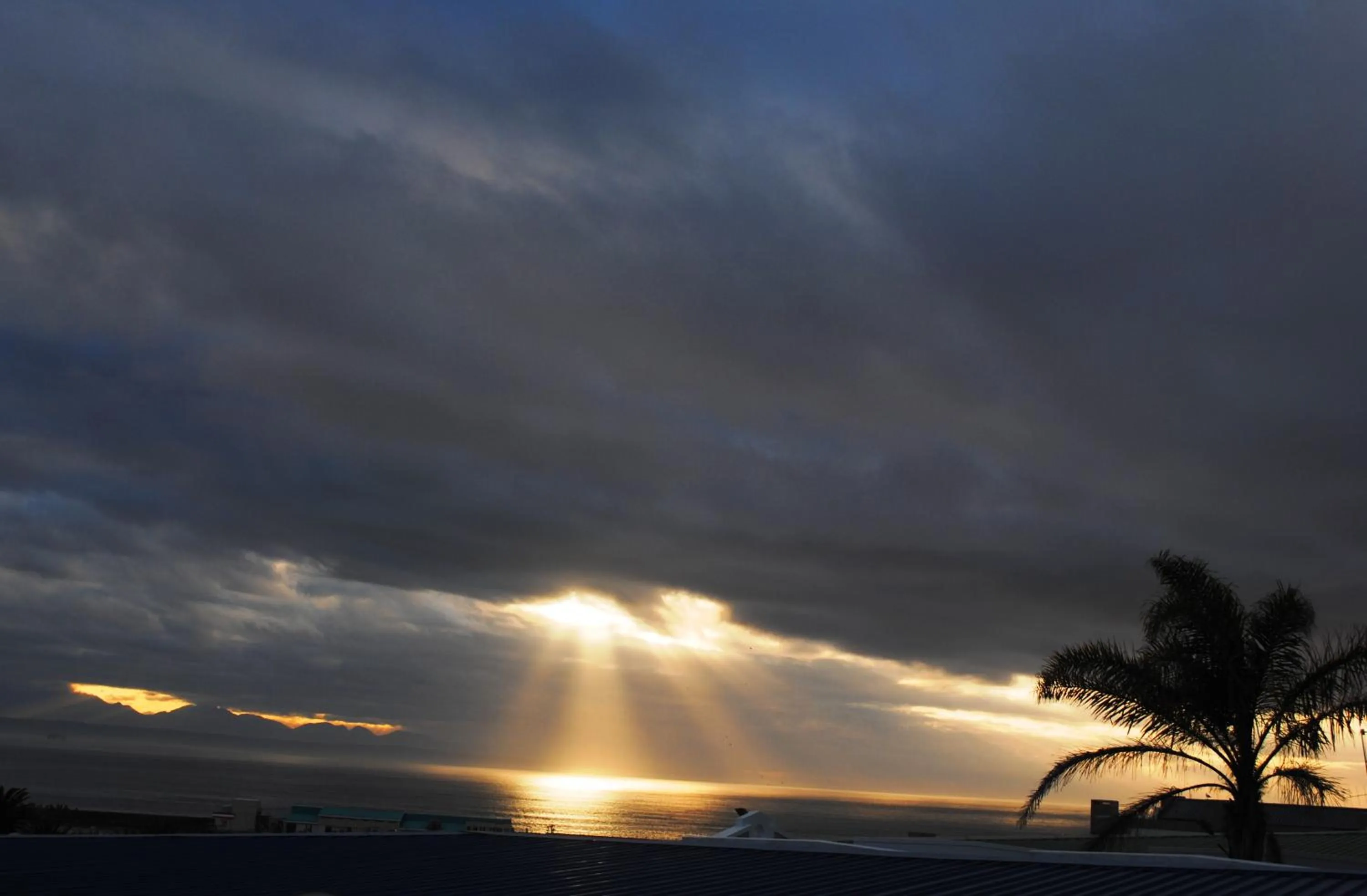 Property building in Mile Crunchers Backpackers & Hostelling