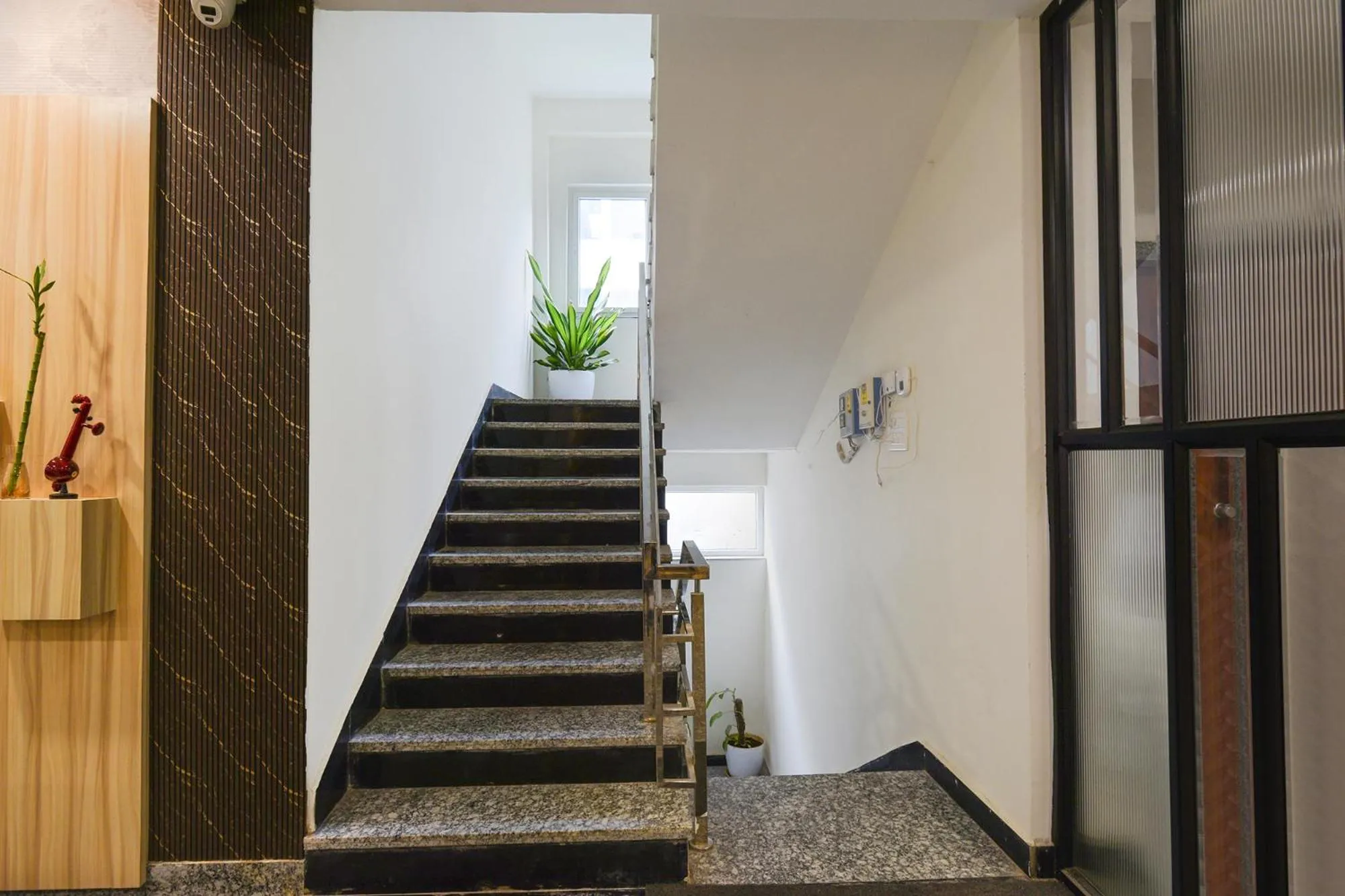 Lobby or reception in FabHotel Prime Cozy - Nr Yashoda Hospital, Hitech City