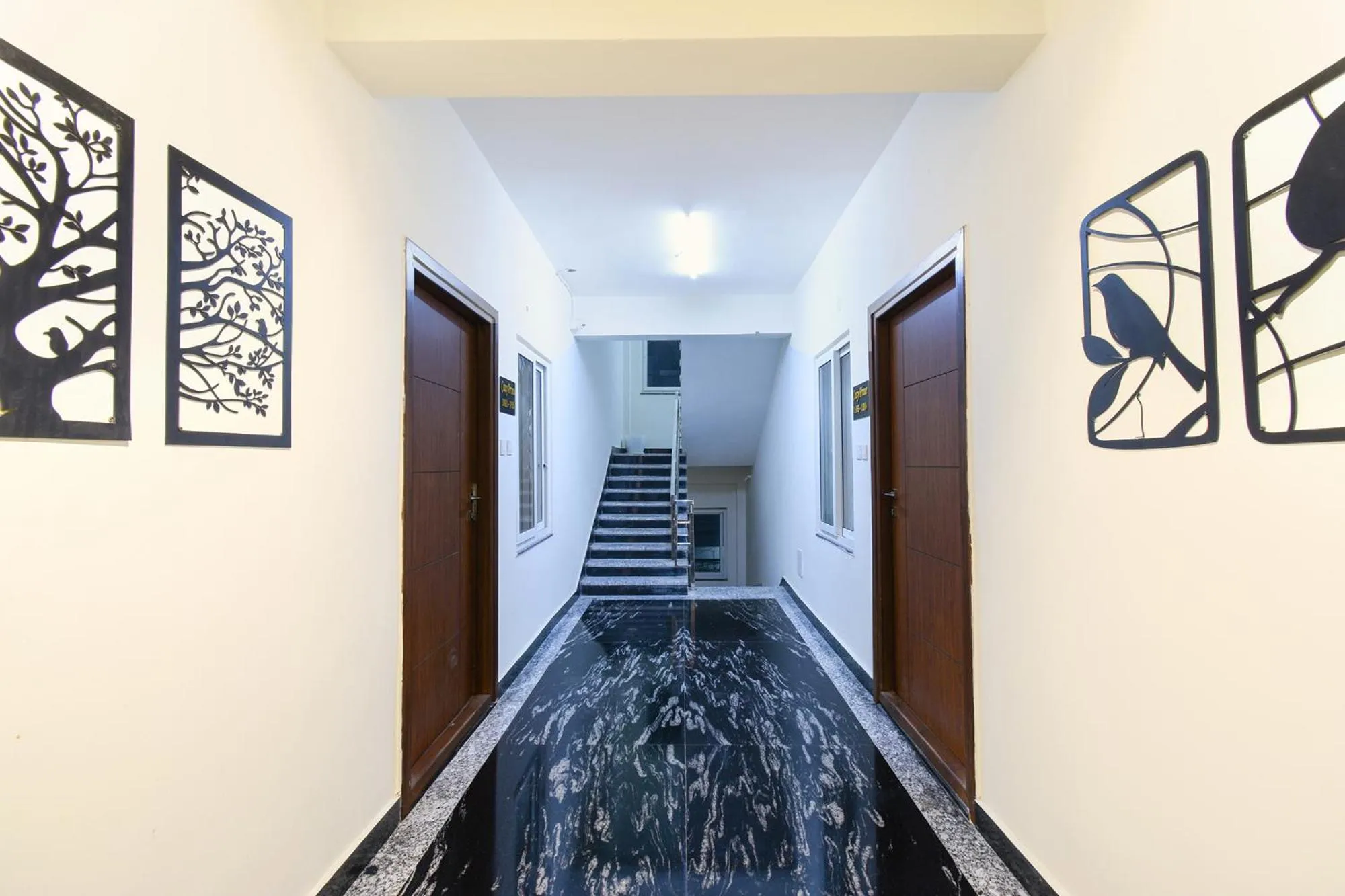 Lobby or reception in FabHotel Prime Cozy - Nr Yashoda Hospital, Hitech City
