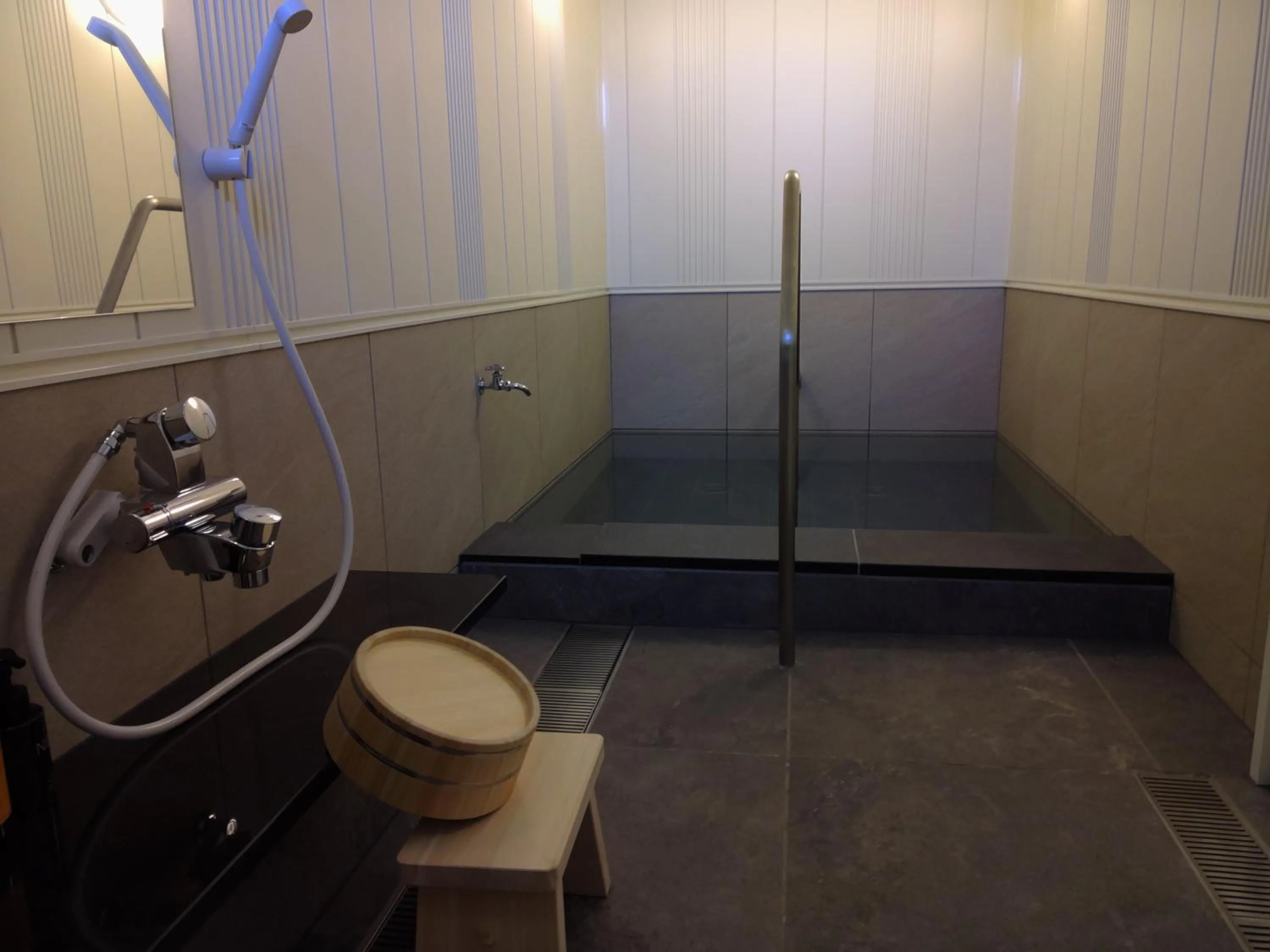 Public Bath in Hotel Crown Hills GOI