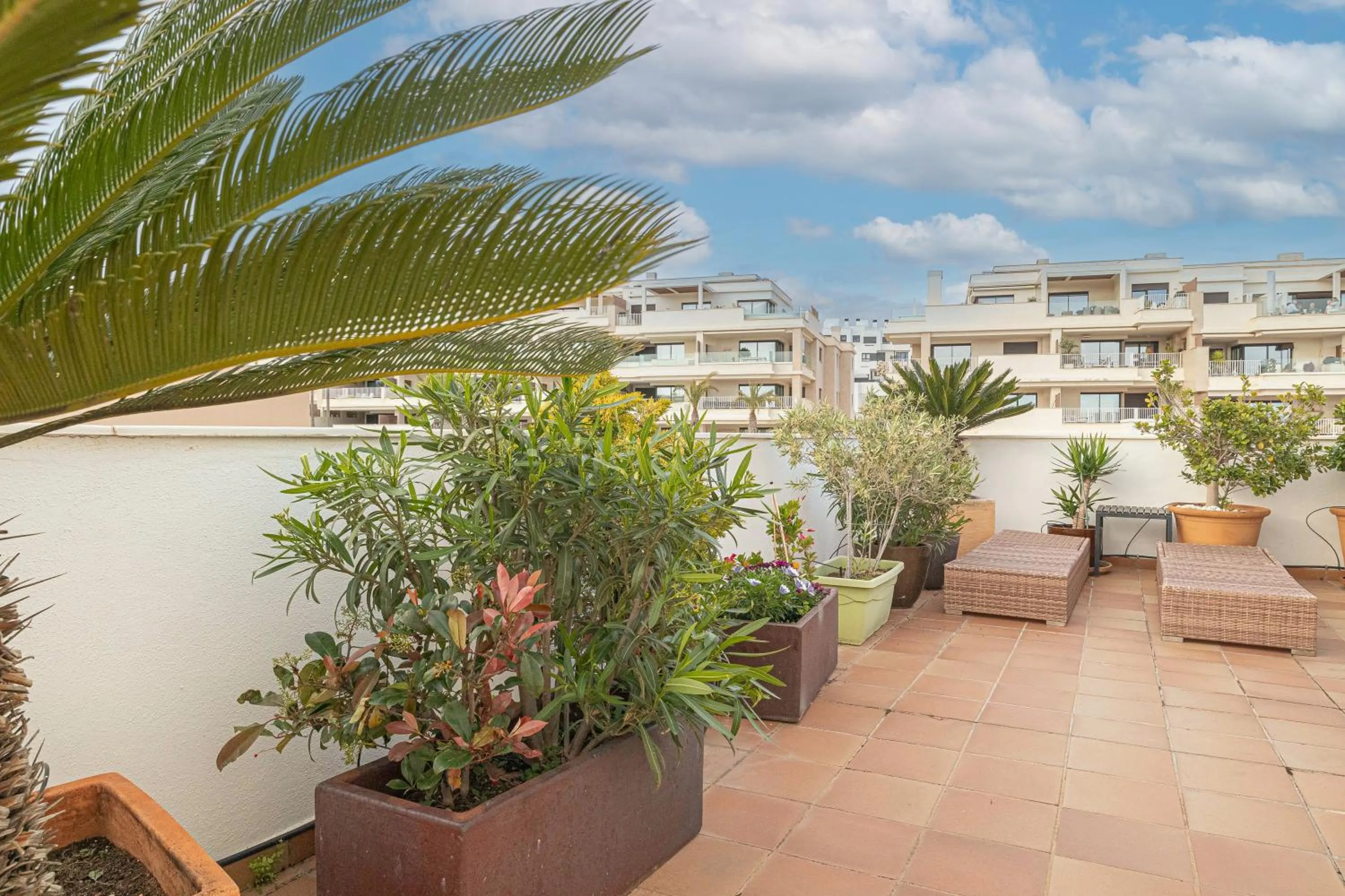 Luxury Cala Blanca Walking To Beach - Happy Rentals