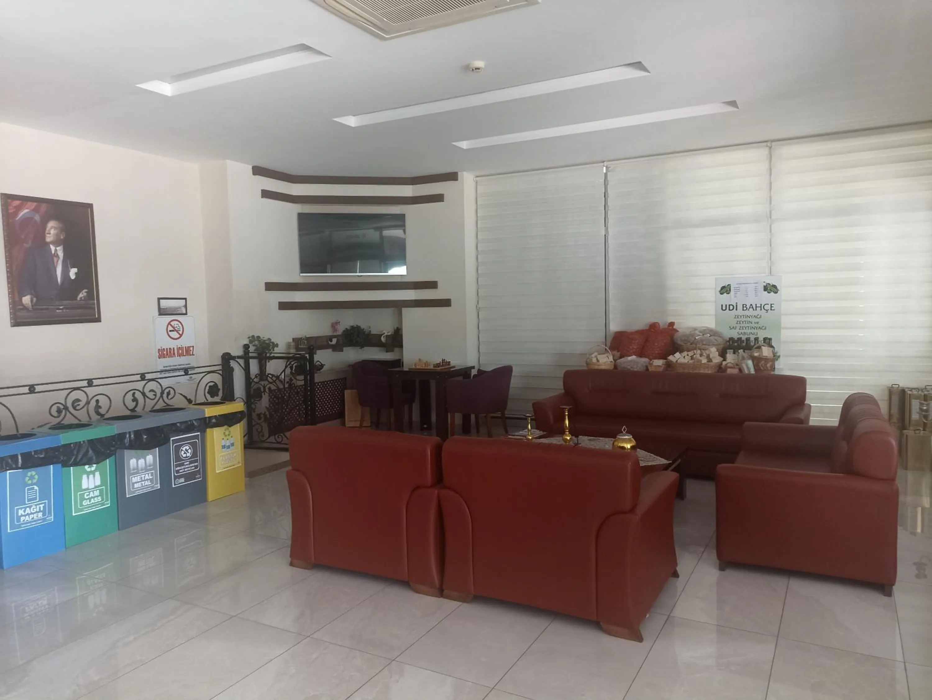 Lobby or reception in Udi Hotel