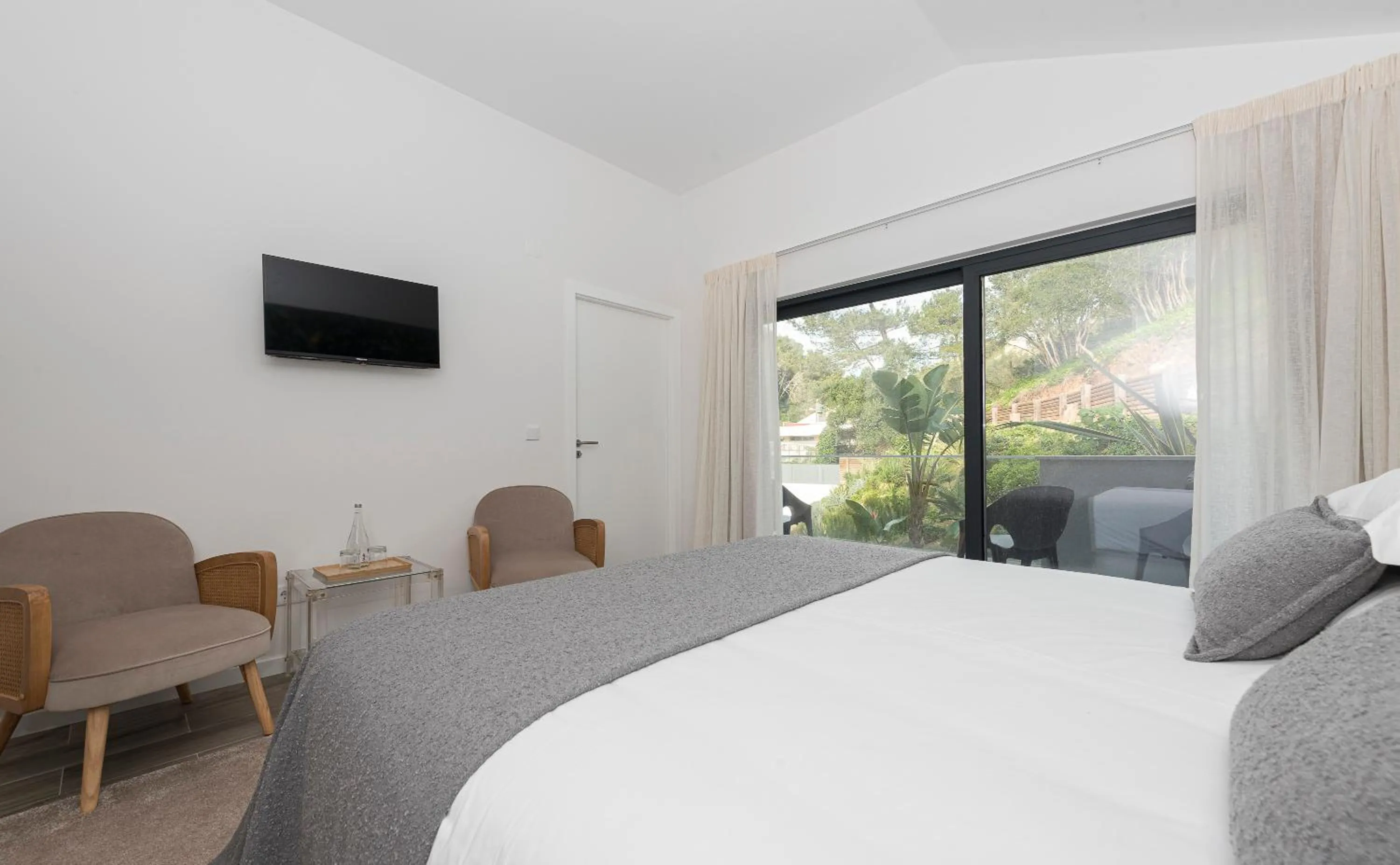 Bedroom, Bed in Estoril Village Guest House