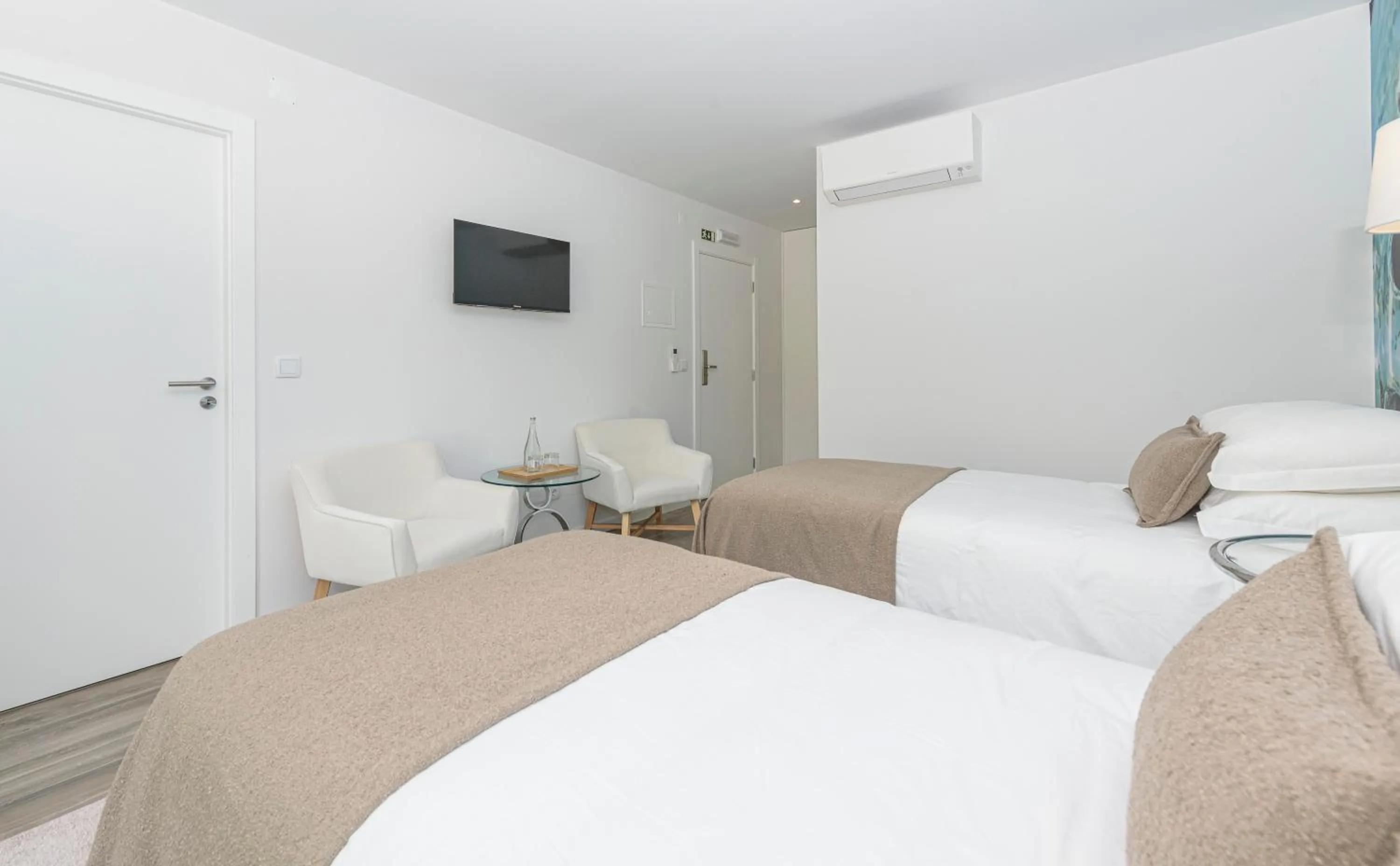 Bedroom, Bed in Estoril Village Guest House