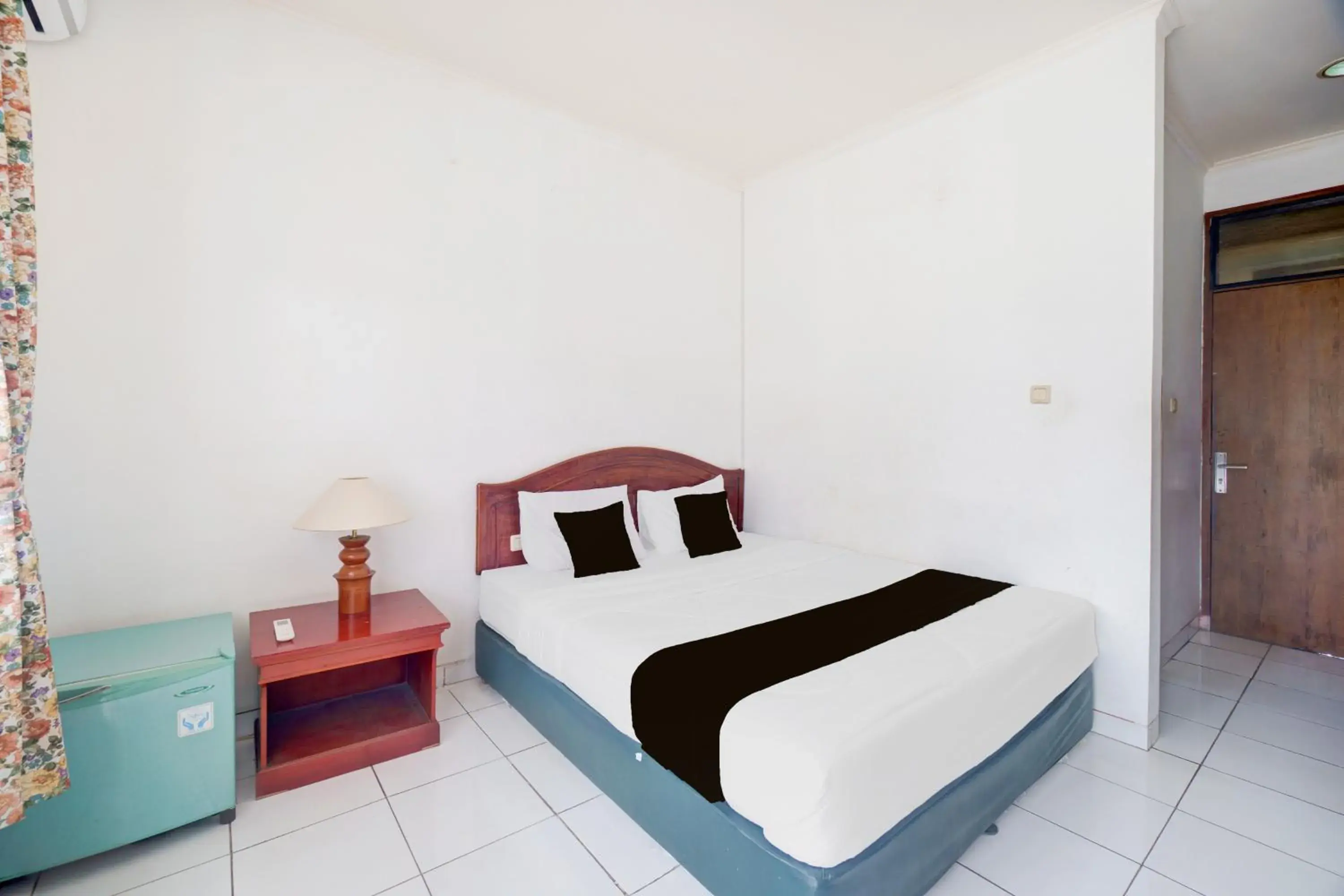 Family Suite in Hotel O Bogor near Taman Safari formerly Hotel Rudian 1 Family Suite in Hotel O Bogor near Taman Safari formerly Hotel Rudian 1