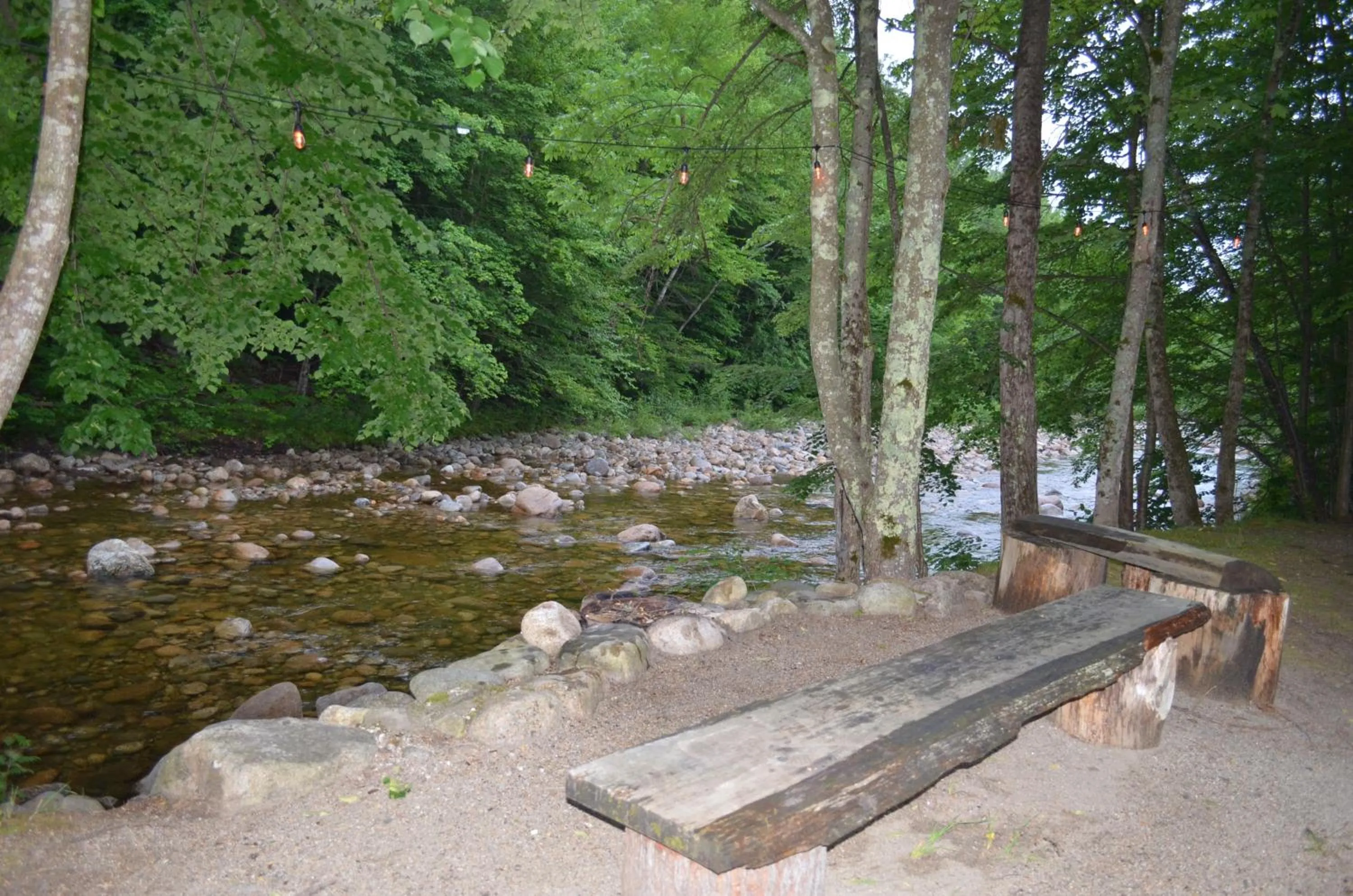 Seating area in Mount Coolidge Motel