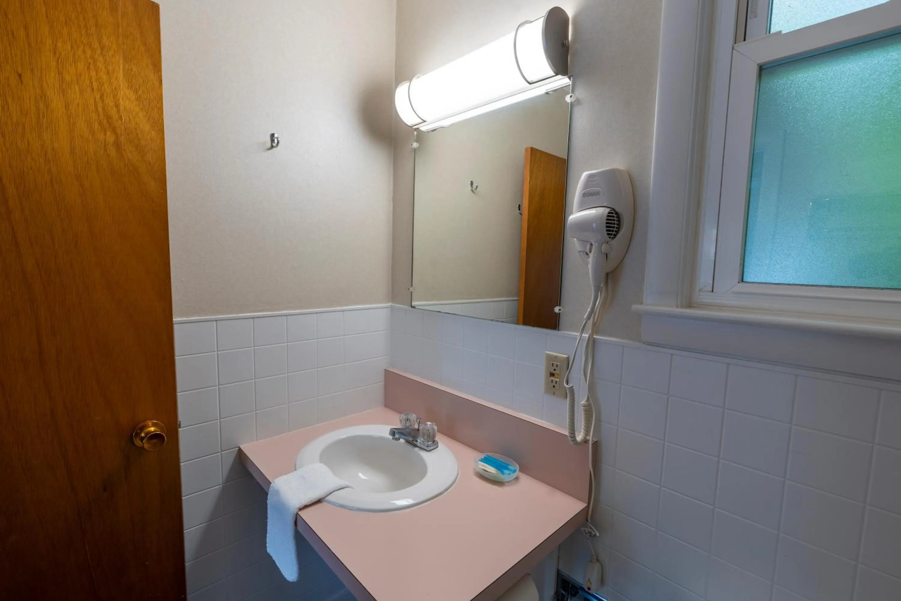 Mount Coolidge Motel