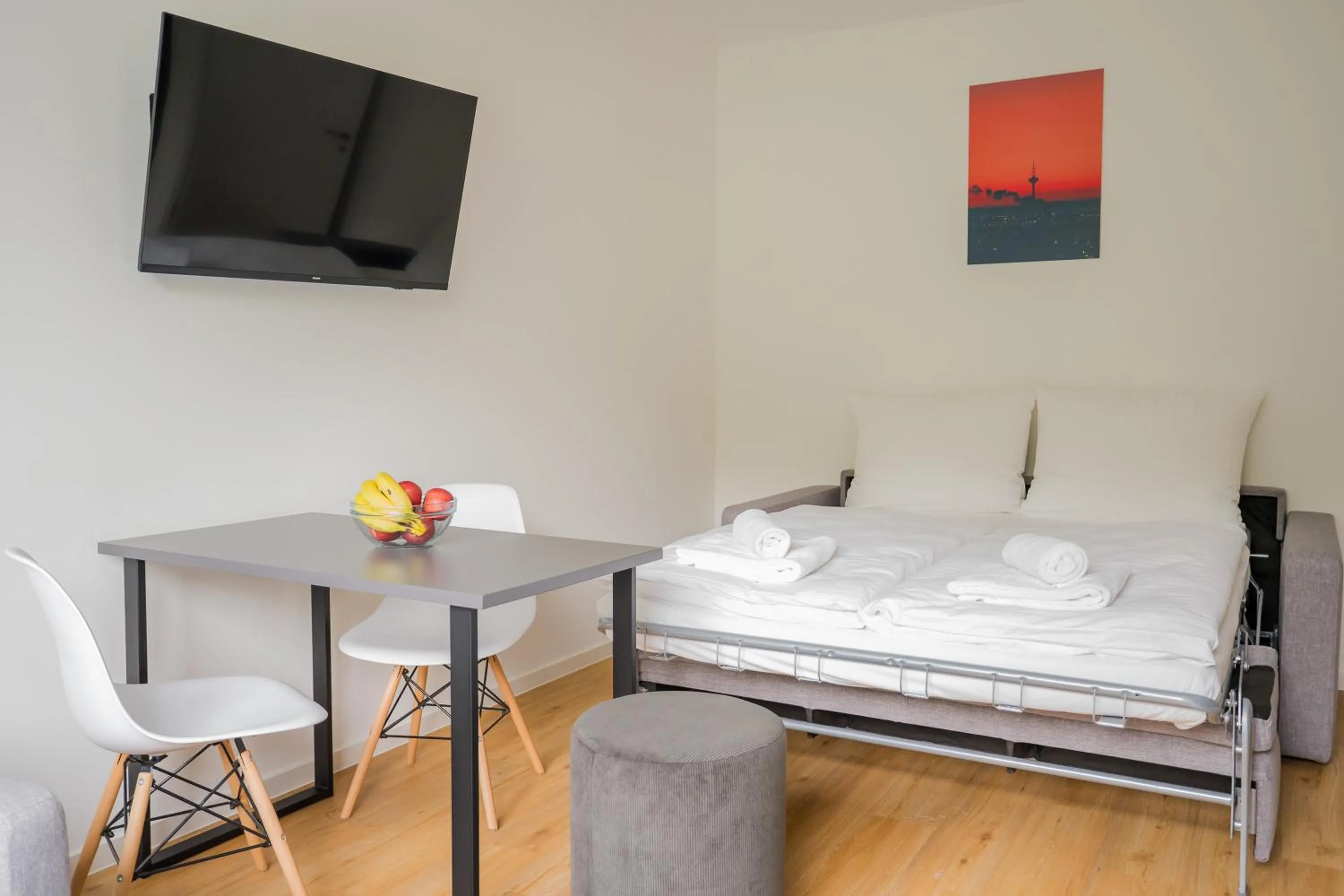 Bed in Homaris Apartments Nibelungen