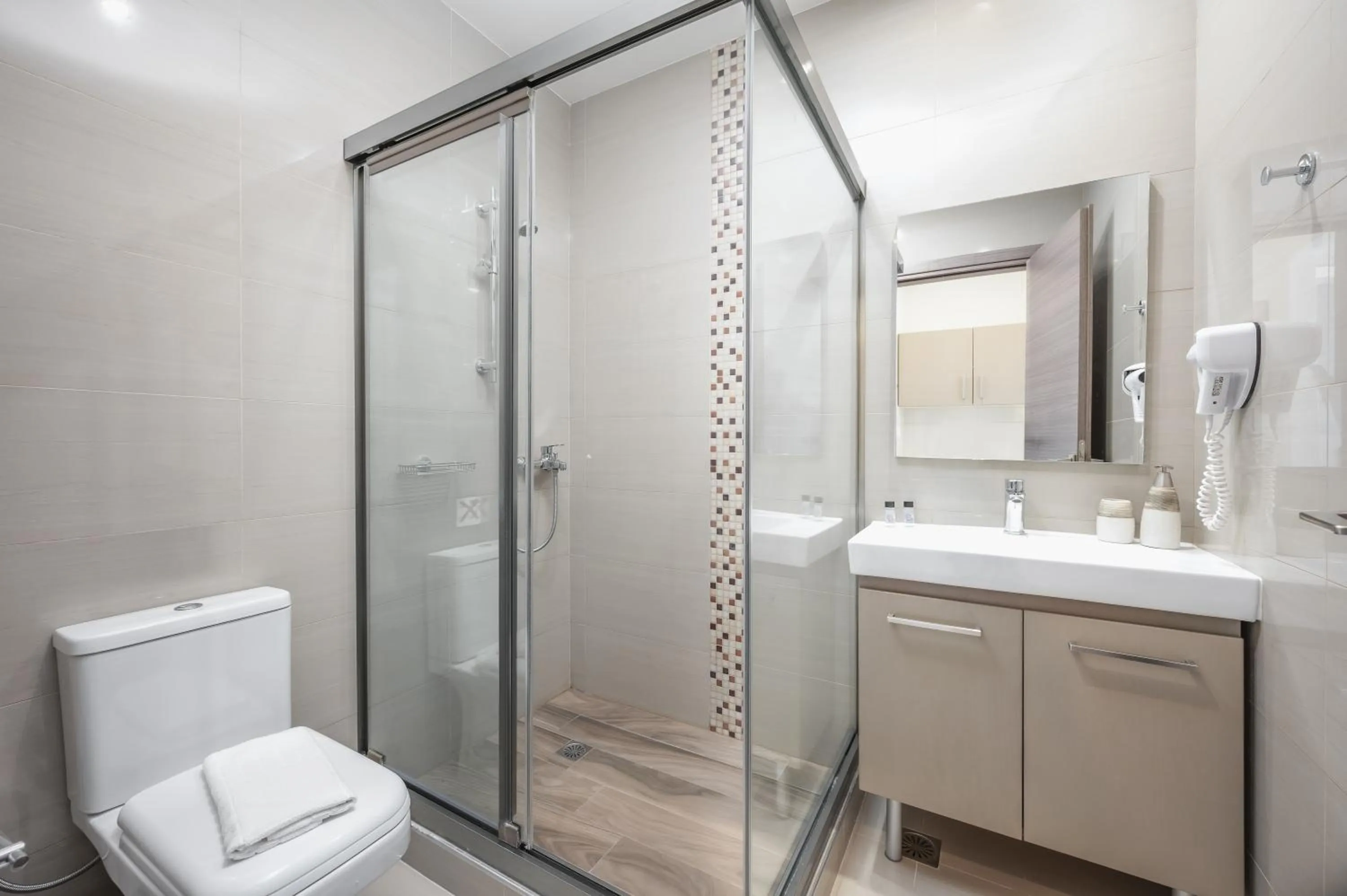 Shower in Vice Hotel