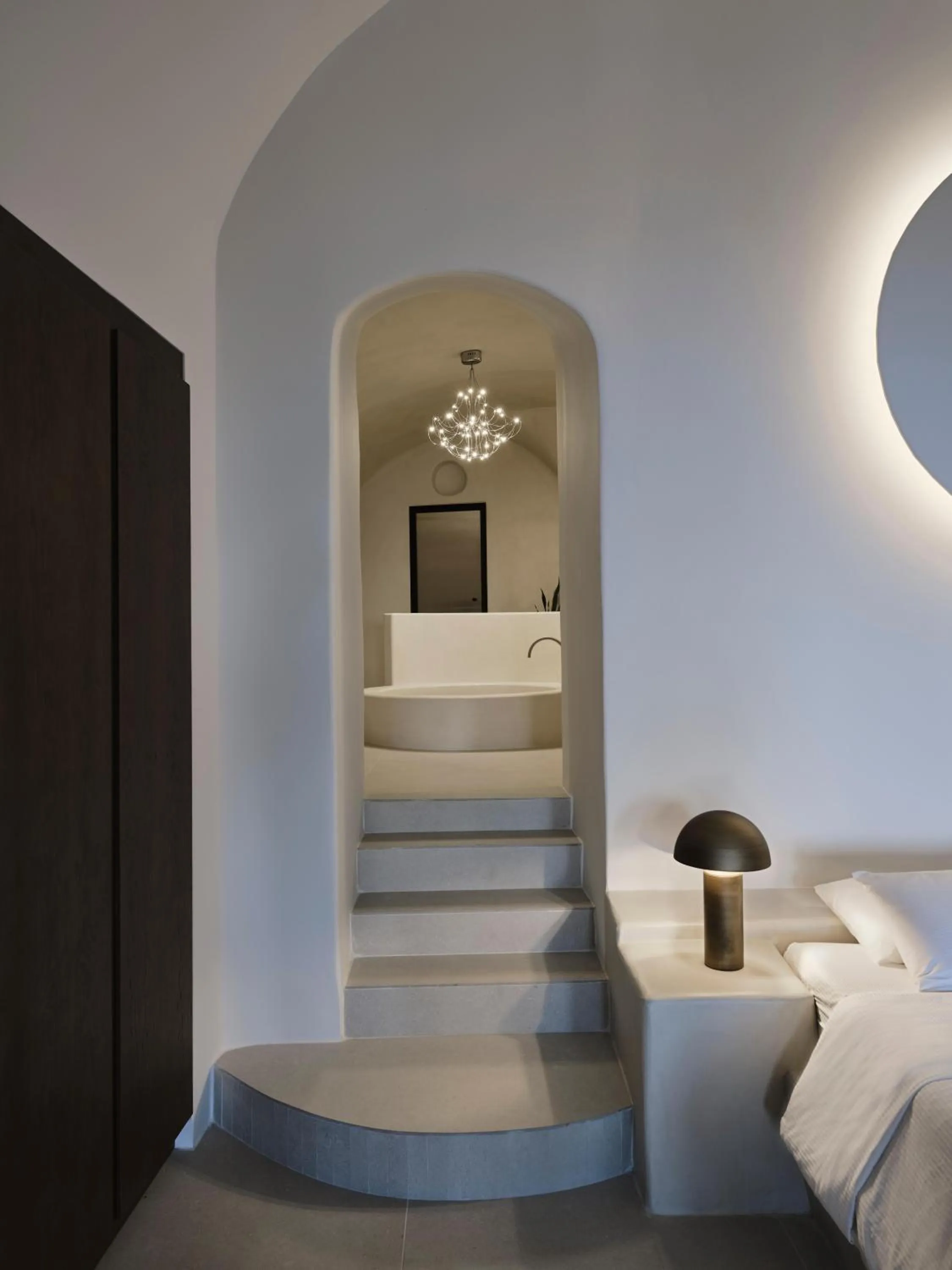 Photo of the whole room, Bed in Andronis Luxury Suites