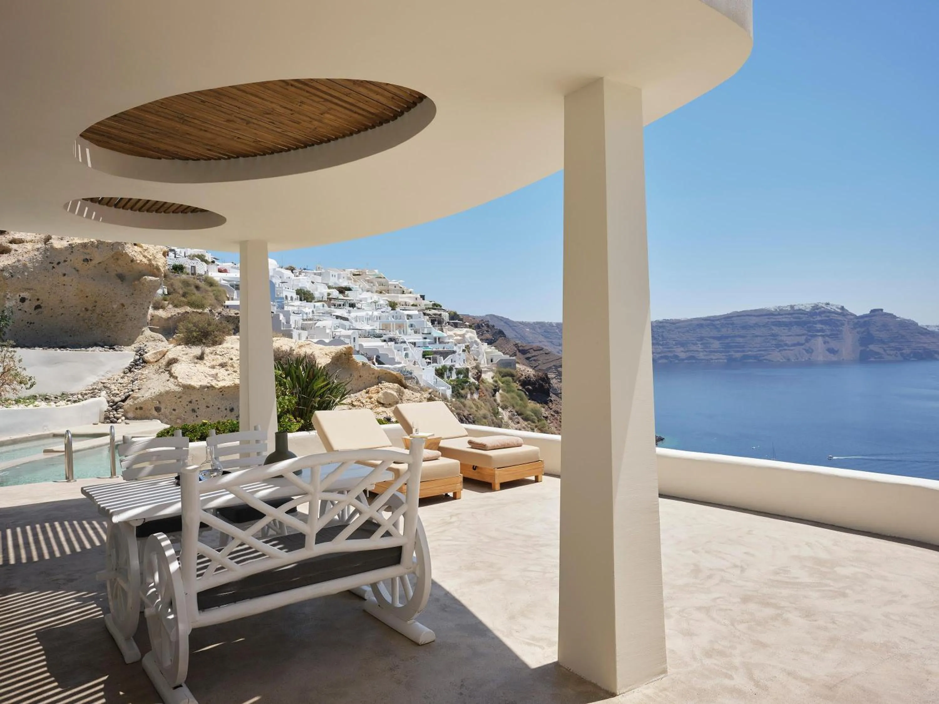 Photo of the whole room in Andronis Luxury Suites