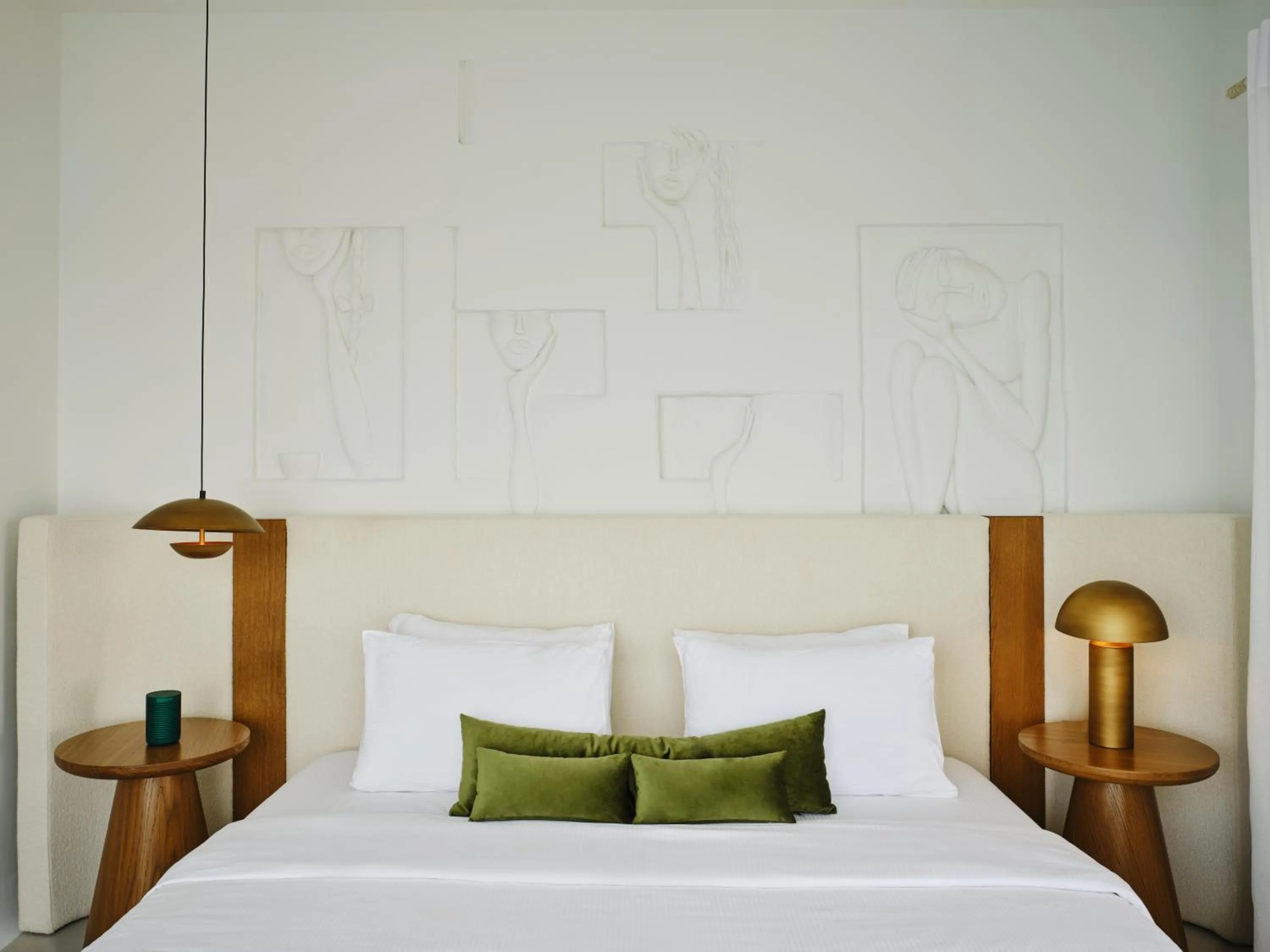 Photo of the whole room, Bed in Andronis Luxury Suites