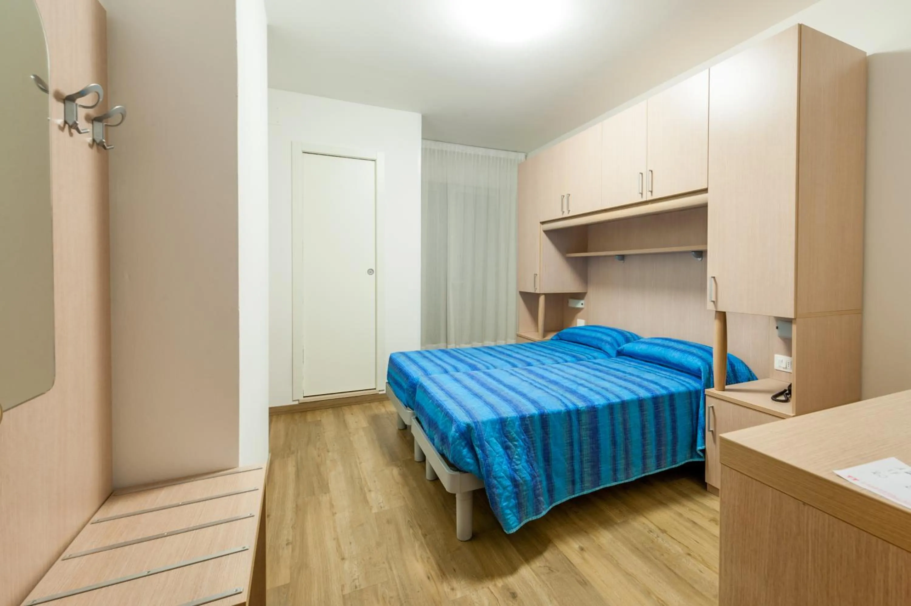 Photo of the whole room, Bed in Hotel Garni Losanna