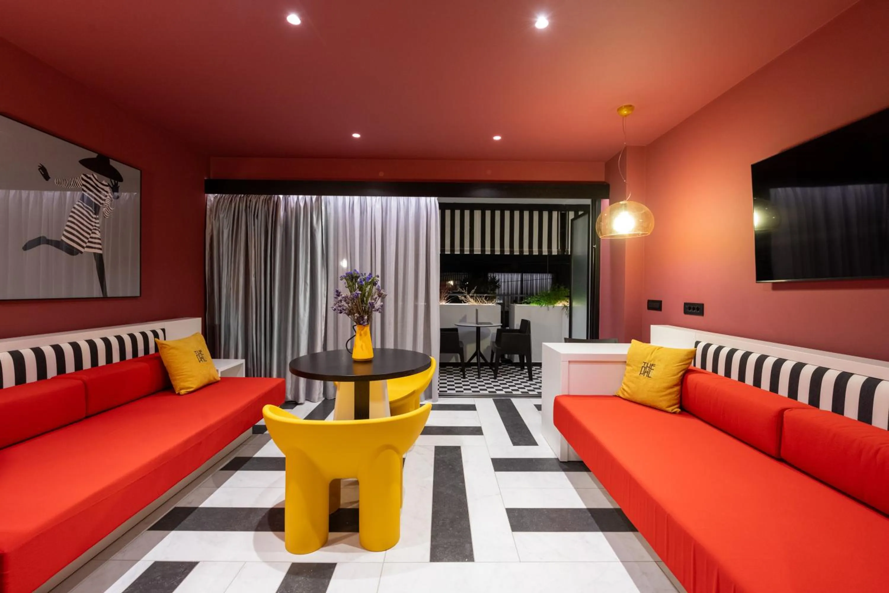 TV and multimedia in The Pal Living in a Concept