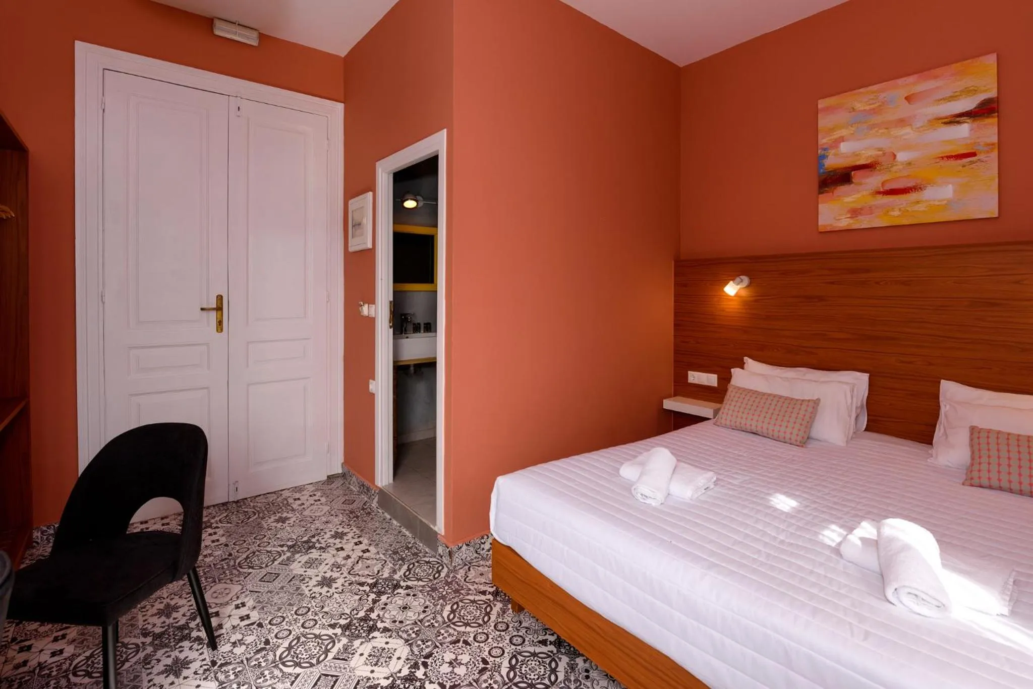 Bedroom, Bed in TheJoy