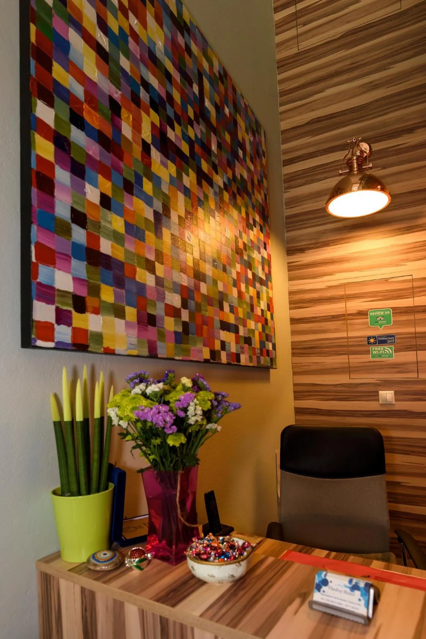 Decorative detail in TheJoy