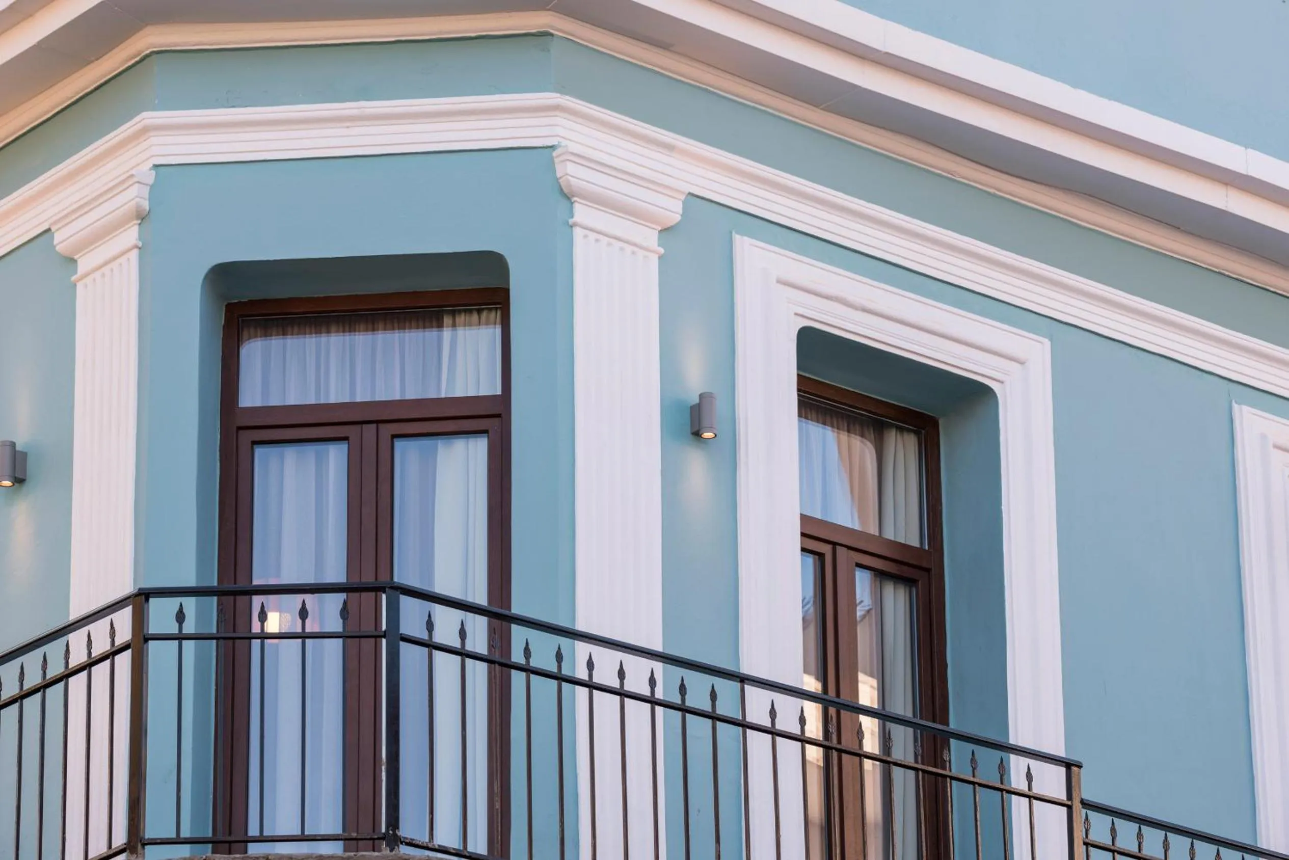 Facade/entrance in TheJoy