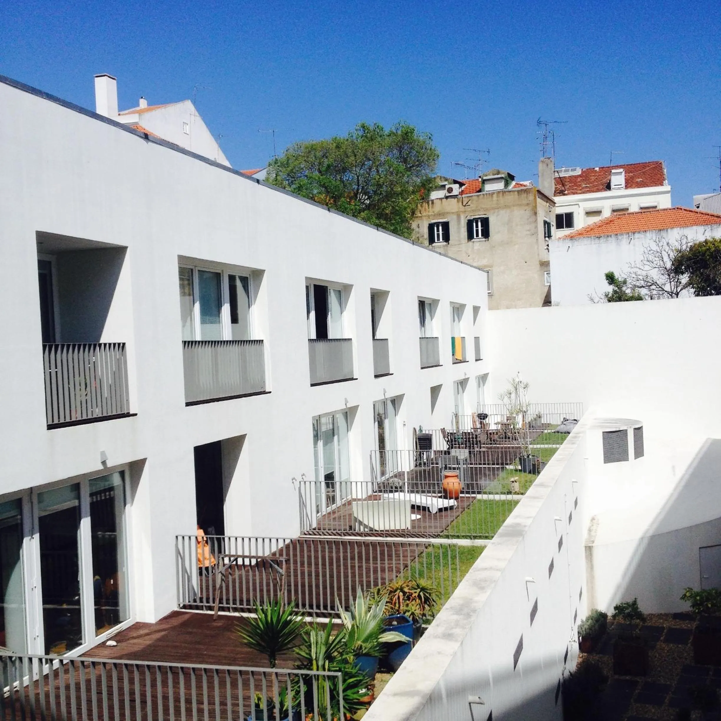 Property building in Lisbon Downtown Apartment Free Parking