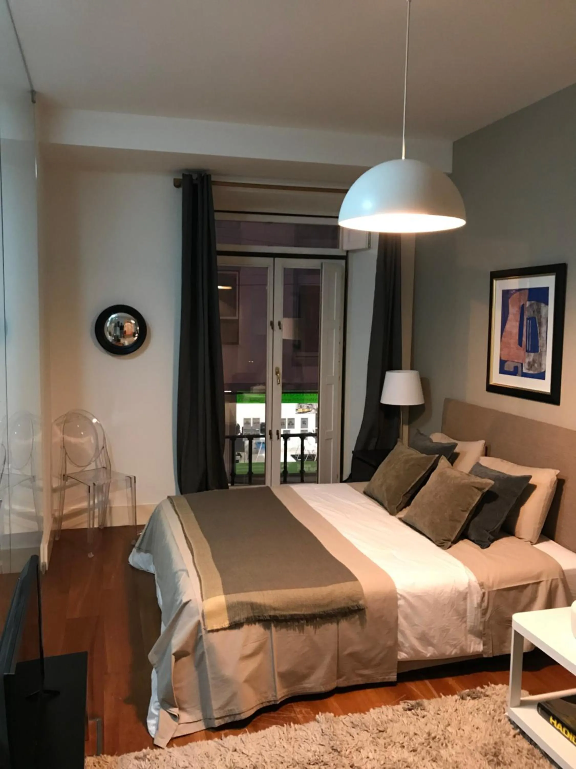 Bedroom, Bed in Lisbon Downtown Apartment Free Parking