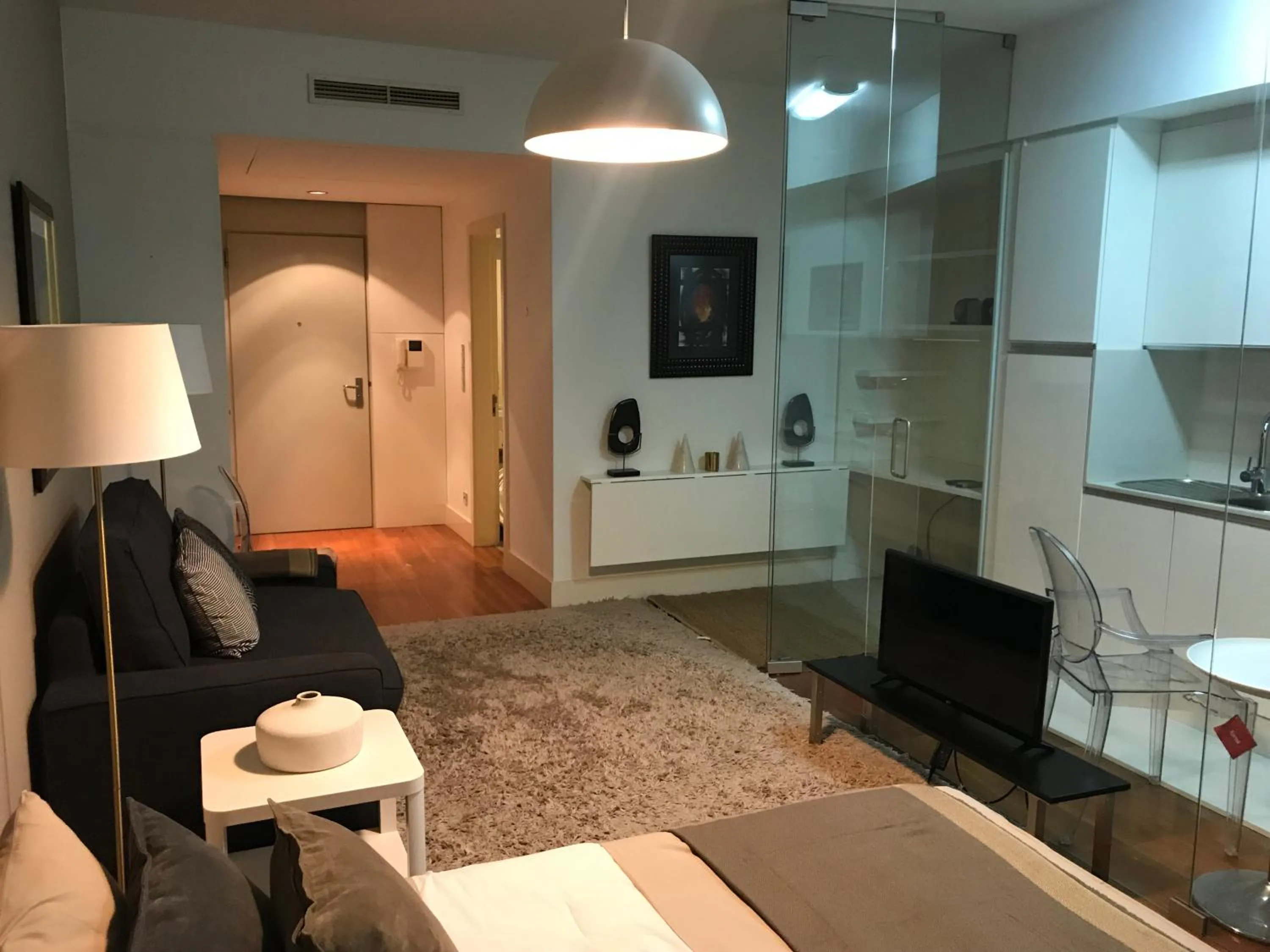 Coffee/tea facilities in Lisbon Downtown Apartment Free Parking