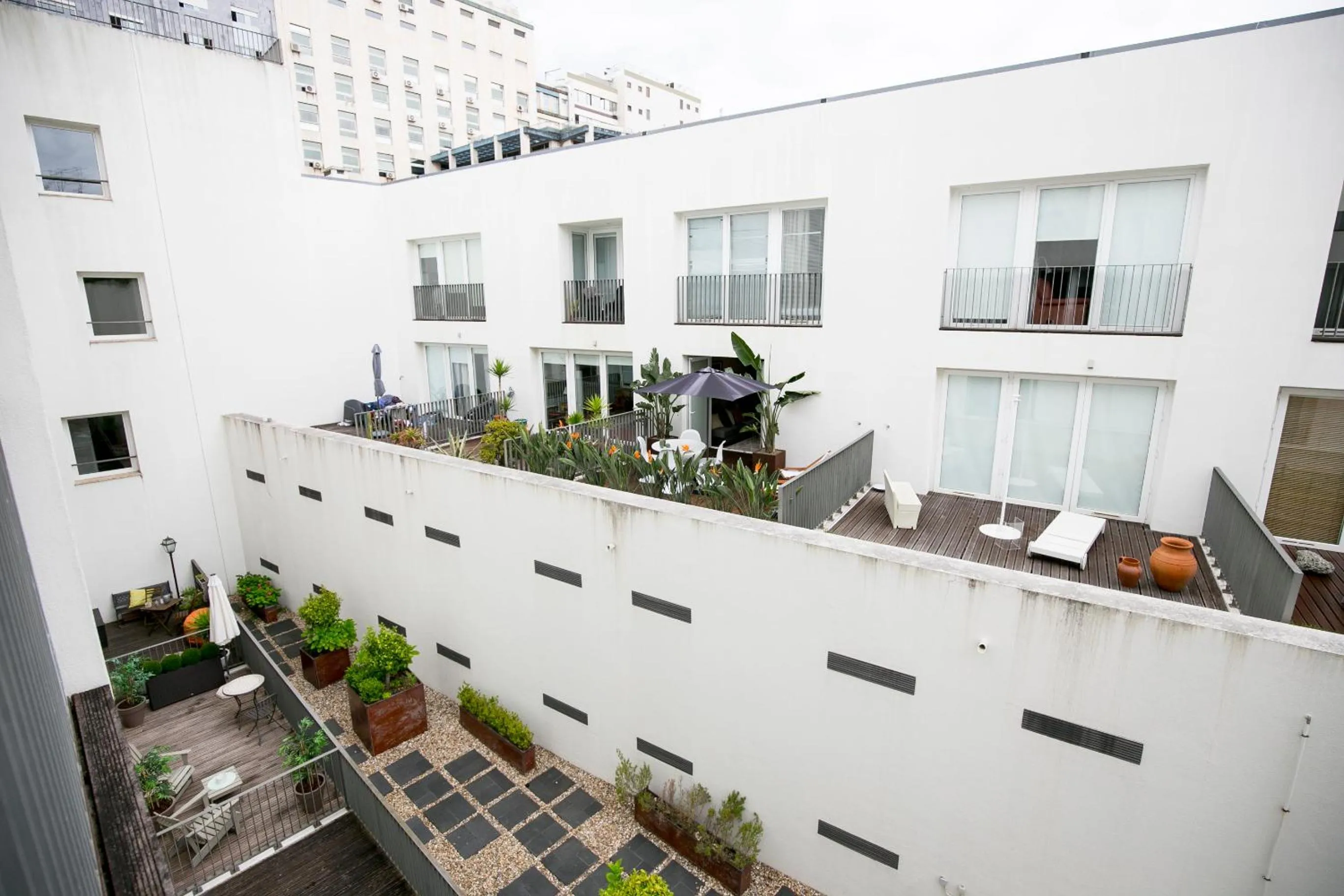 Balcony/Terrace in Lisbon Downtown Apartment Free Parking