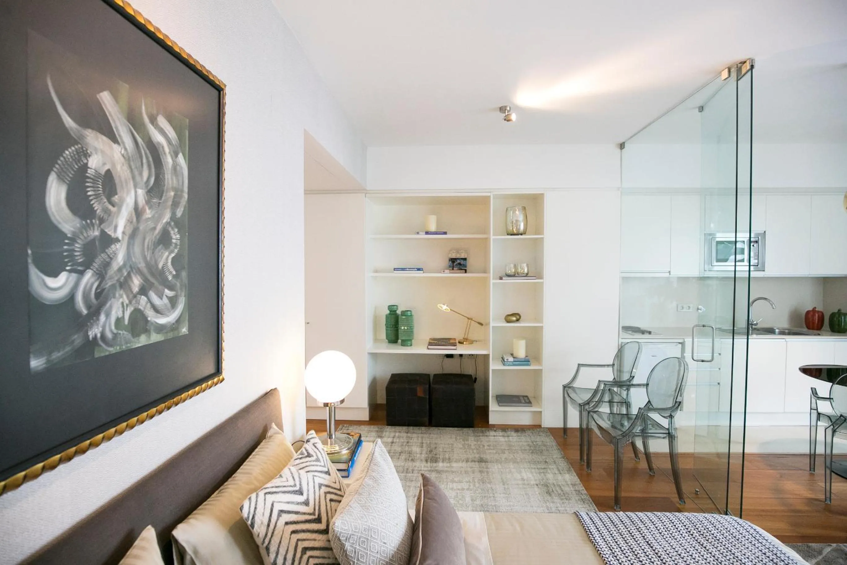 Seating area in Lisbon Downtown Apartment Free Parking