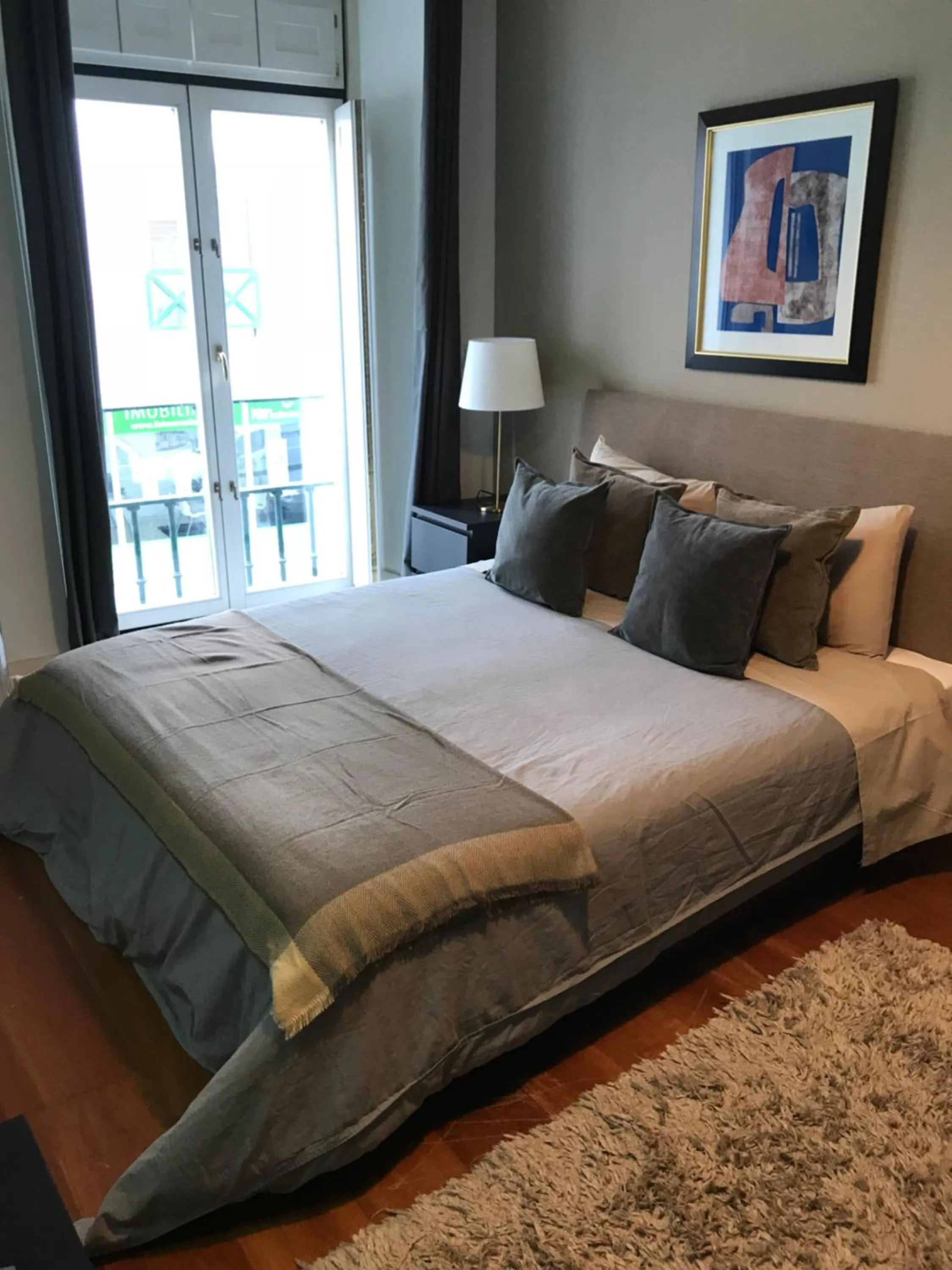 Bedroom, Bed in Lisbon Downtown Apartment Free Parking