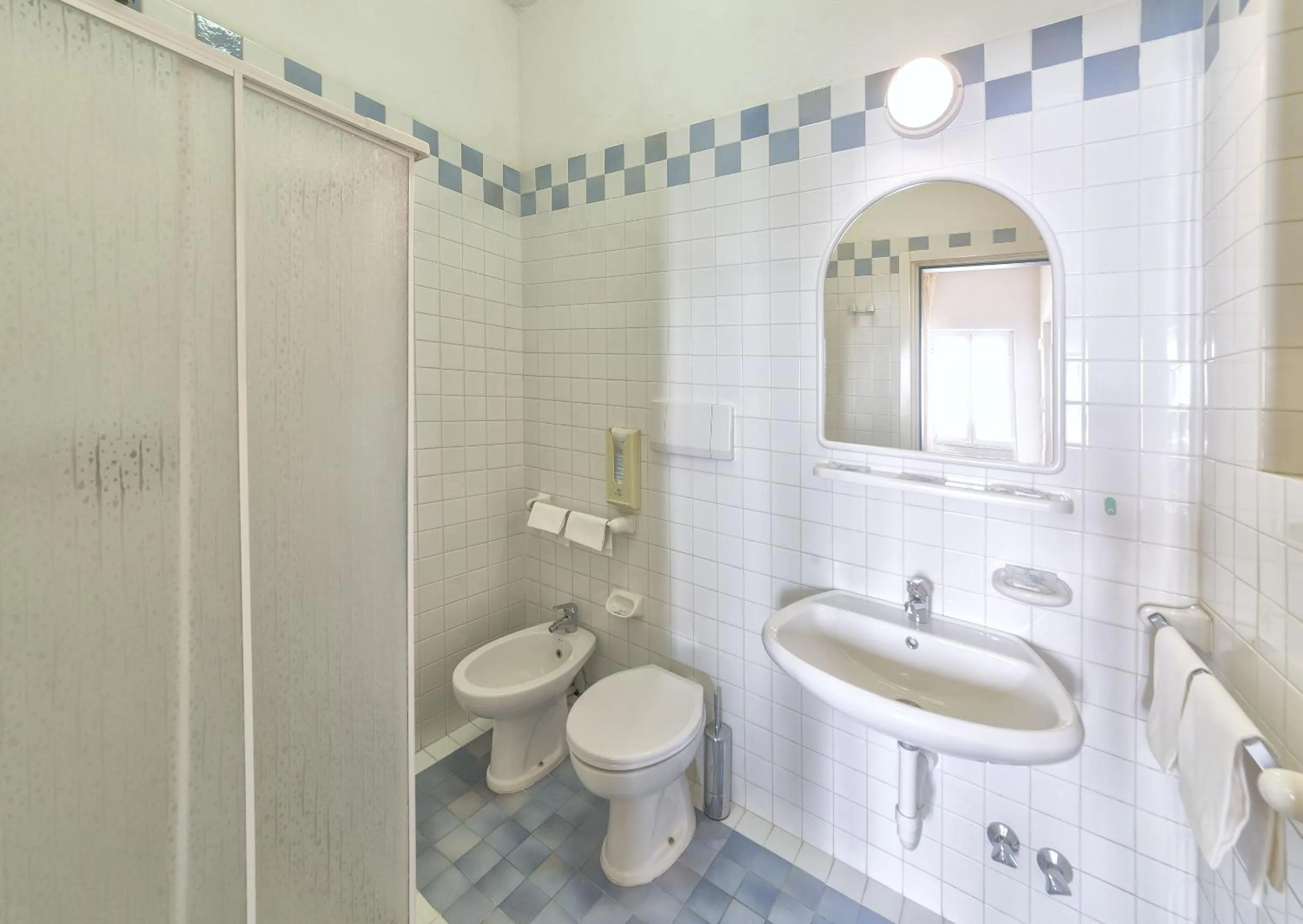 Bathroom in Hotel Vittoria