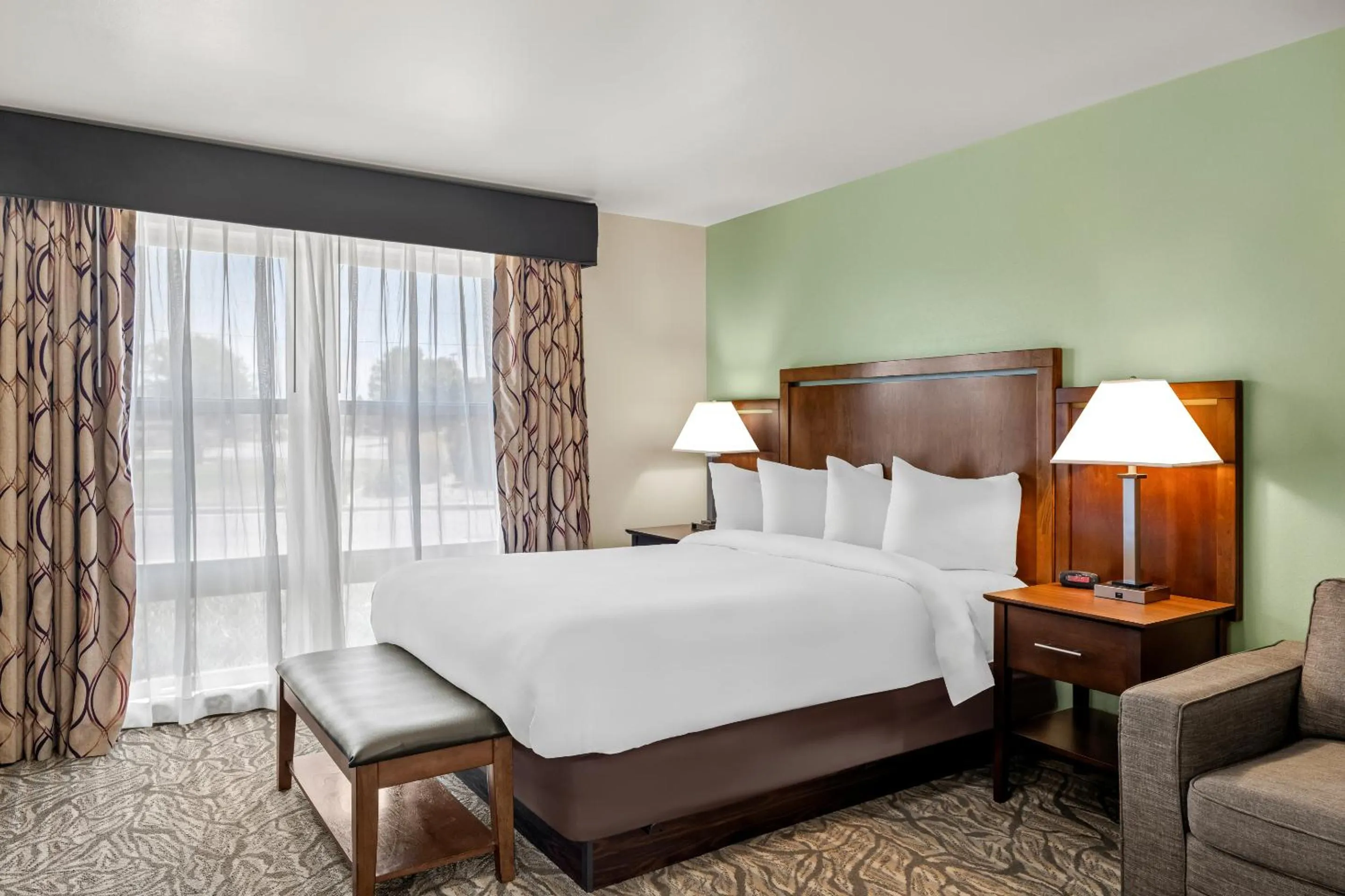 Bedroom, Bed in Ledgestone Suites Hotel Billings