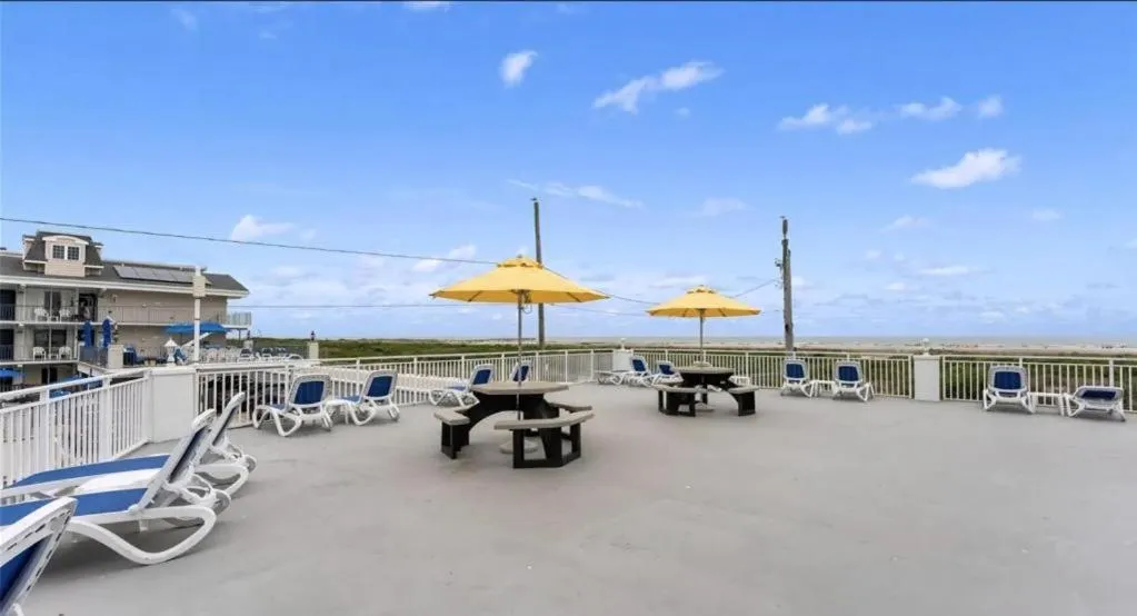 Balcony/Terrace in Nassau Inn Beachfront
