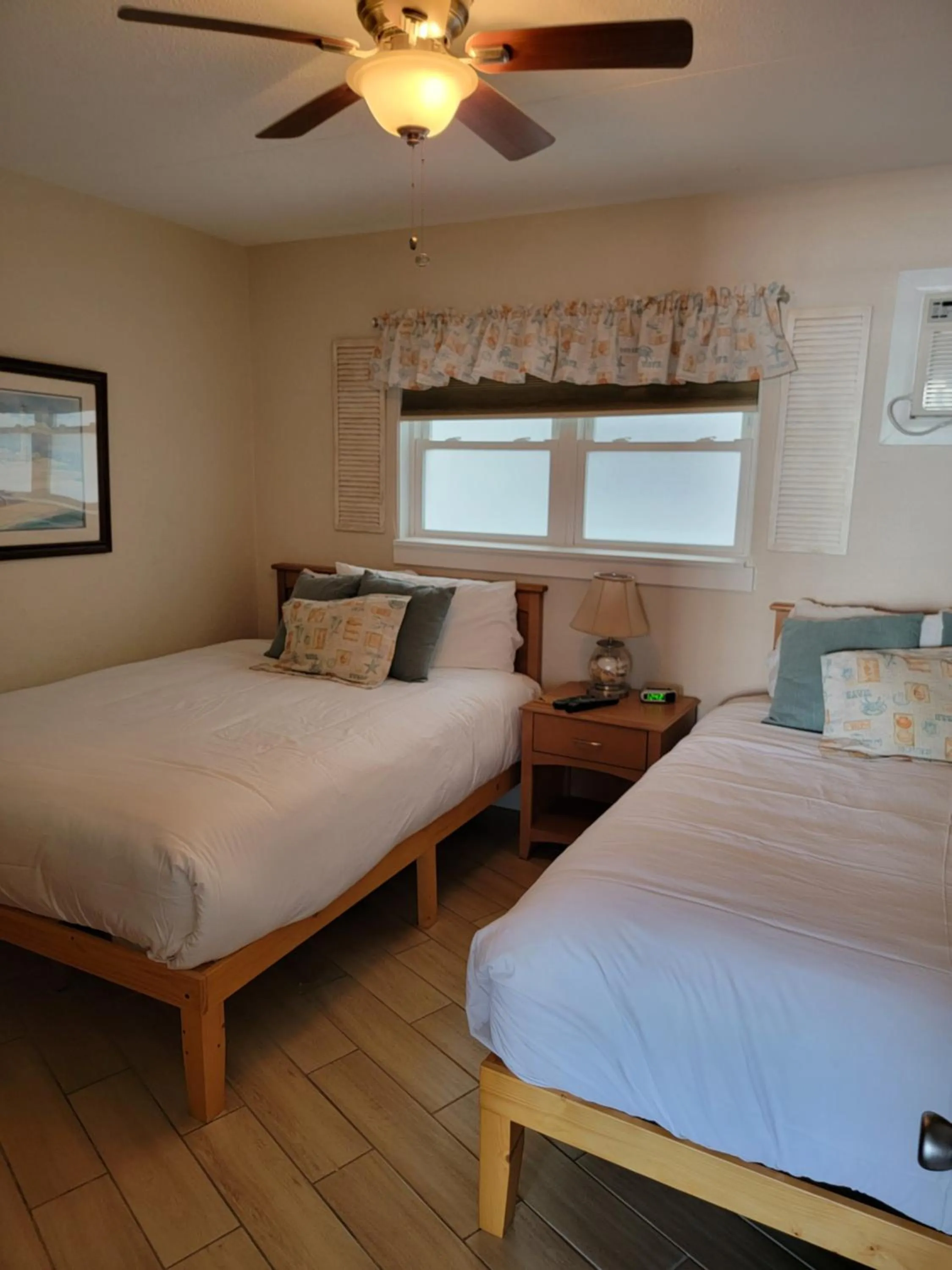 Bedroom in Nassau Inn Beachfront