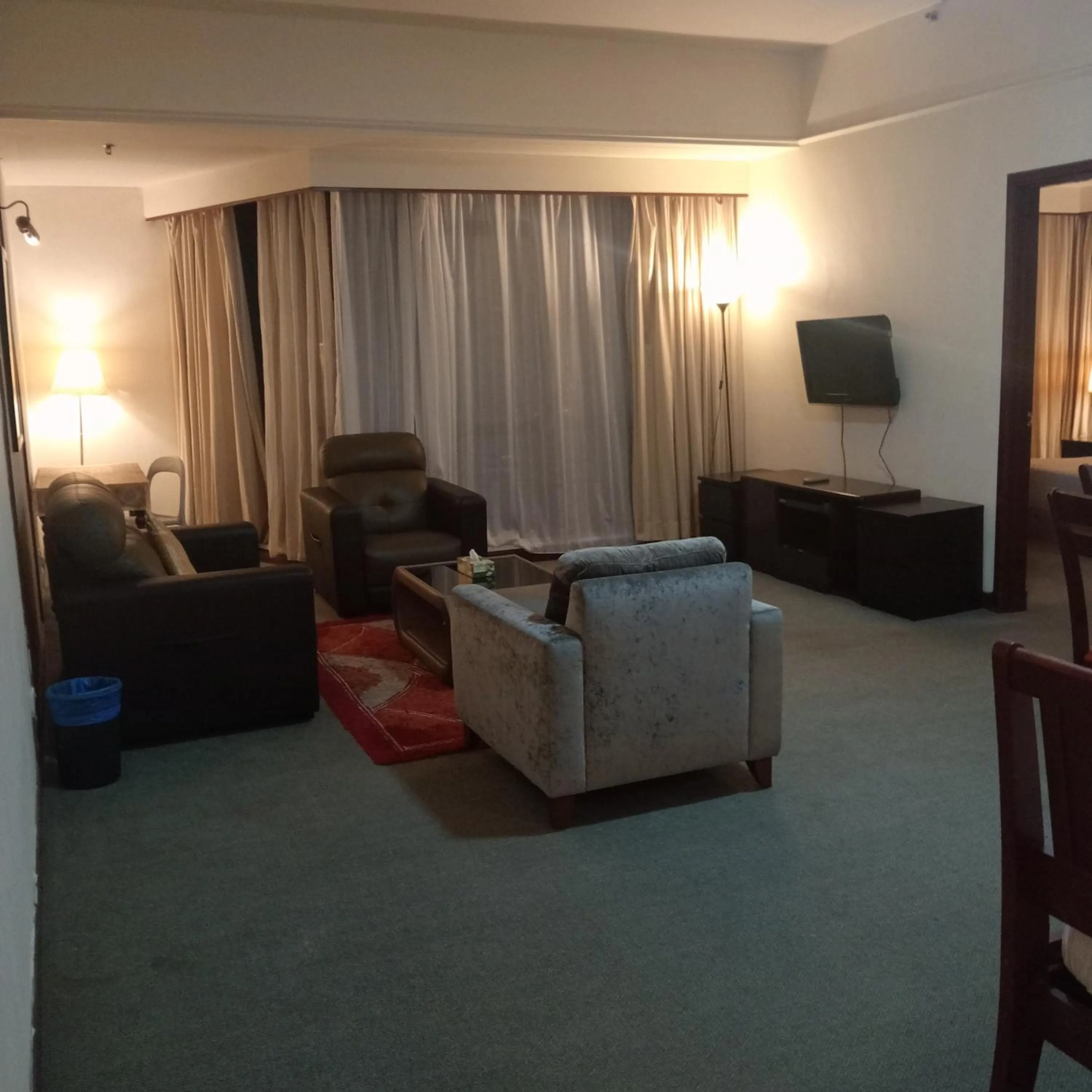 TV and multimedia in Star suite At times square